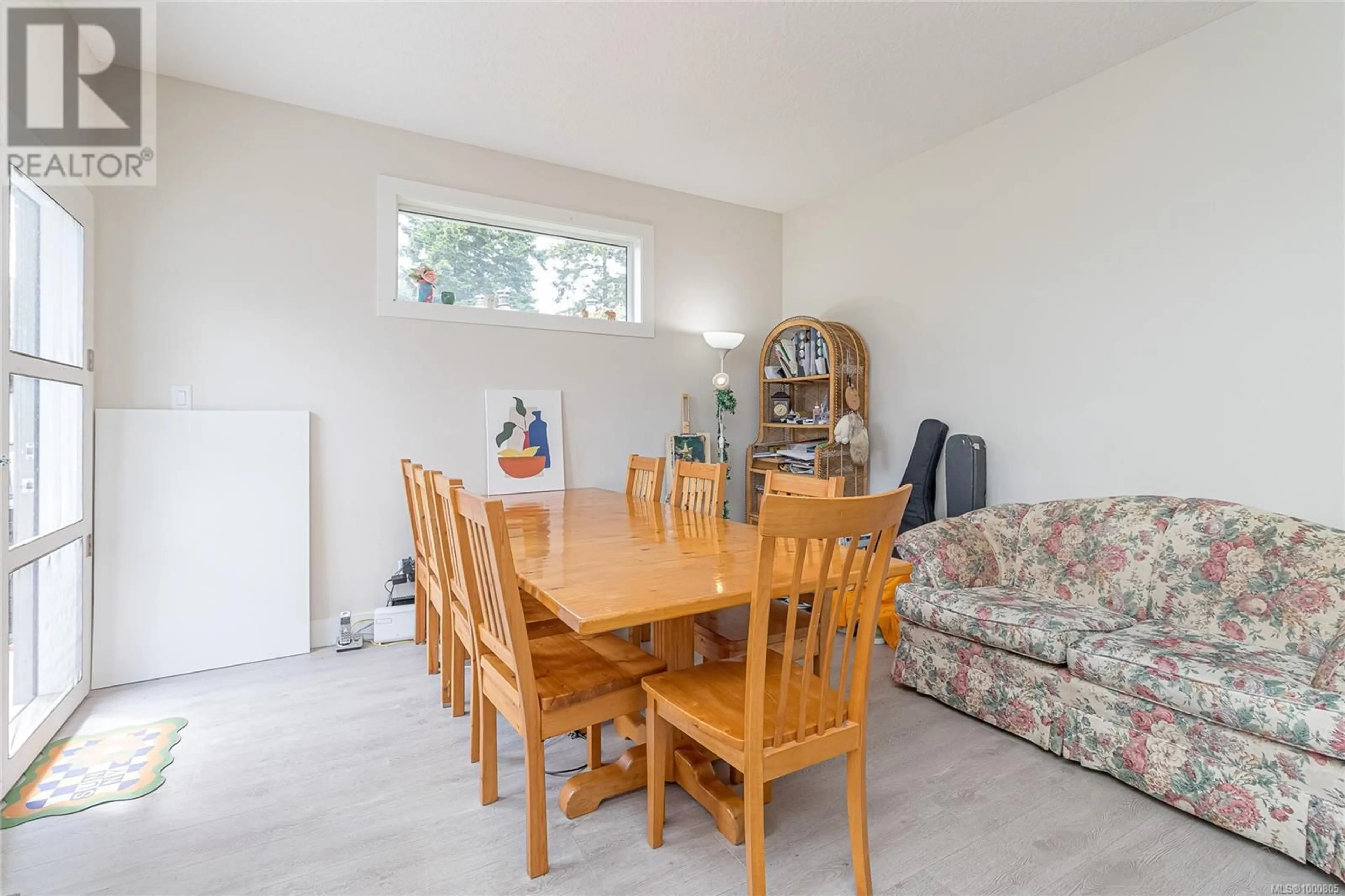 Dining room, wood/laminate floor for 2 - 1050 TRUNK ROAD, Duncan British Columbia V9L2S5