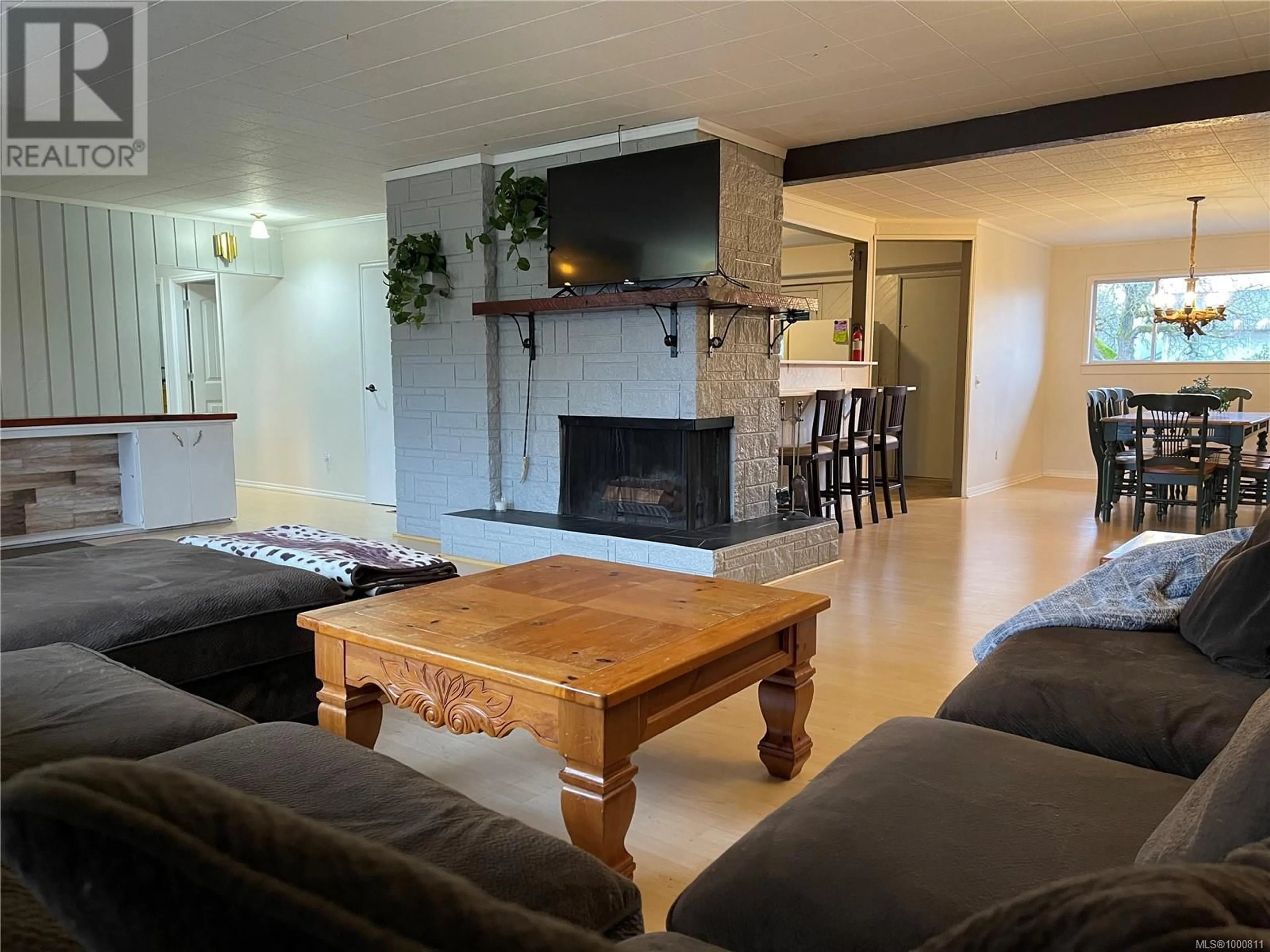 Living room with furniture, unknown for 4162 GLENSIDE ROAD, Port Alberni British Columbia V9Y8N9