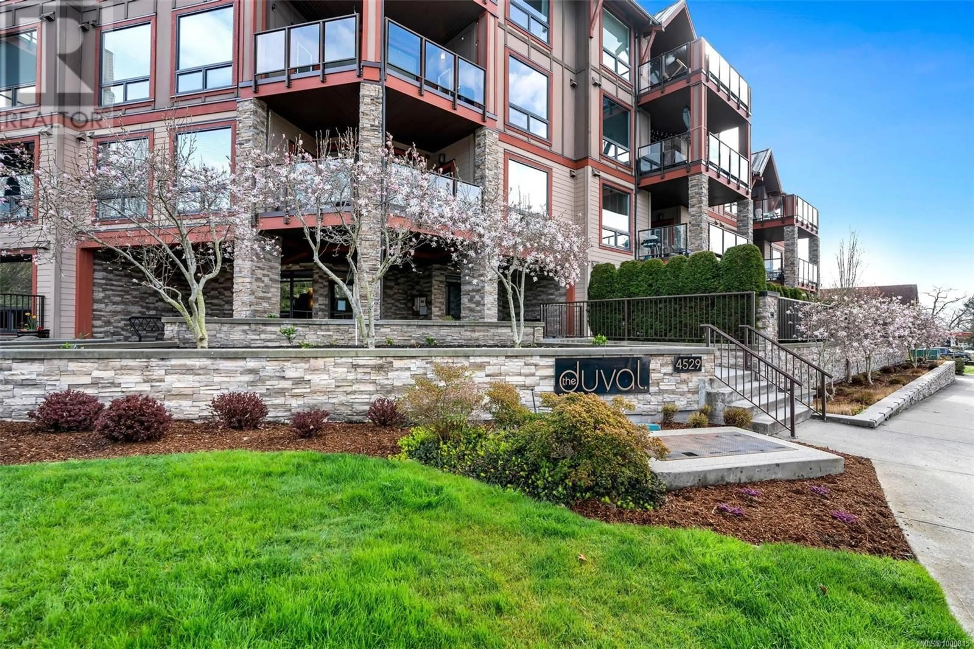 Patio, unknown for 107 - 4529 WEST SAANICH ROAD, Saanich British Columbia V8Z3G3