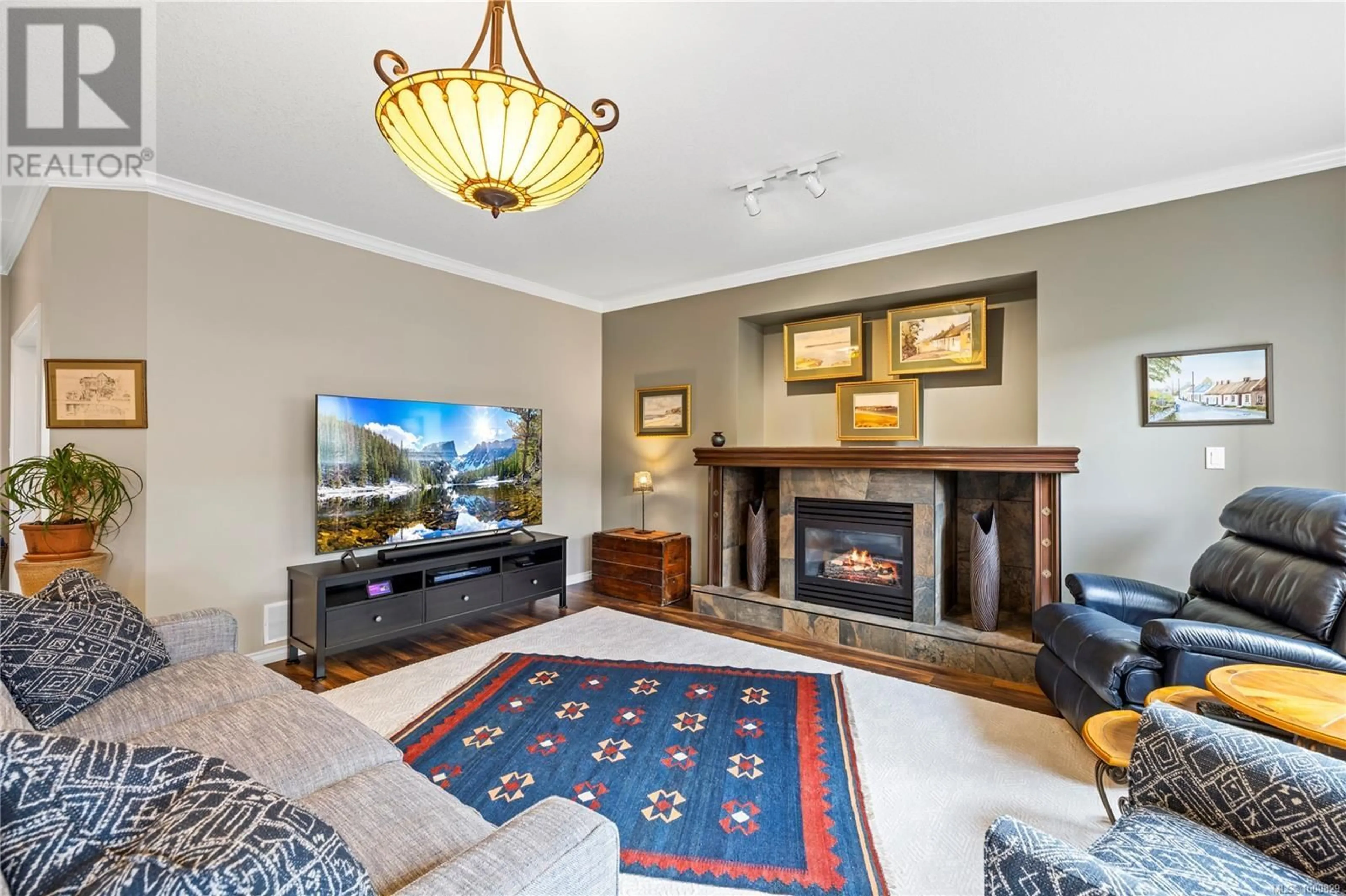 Living room with furniture, unknown for 5878 REDWING CRESCENT, Nanaimo British Columbia V9T6H9