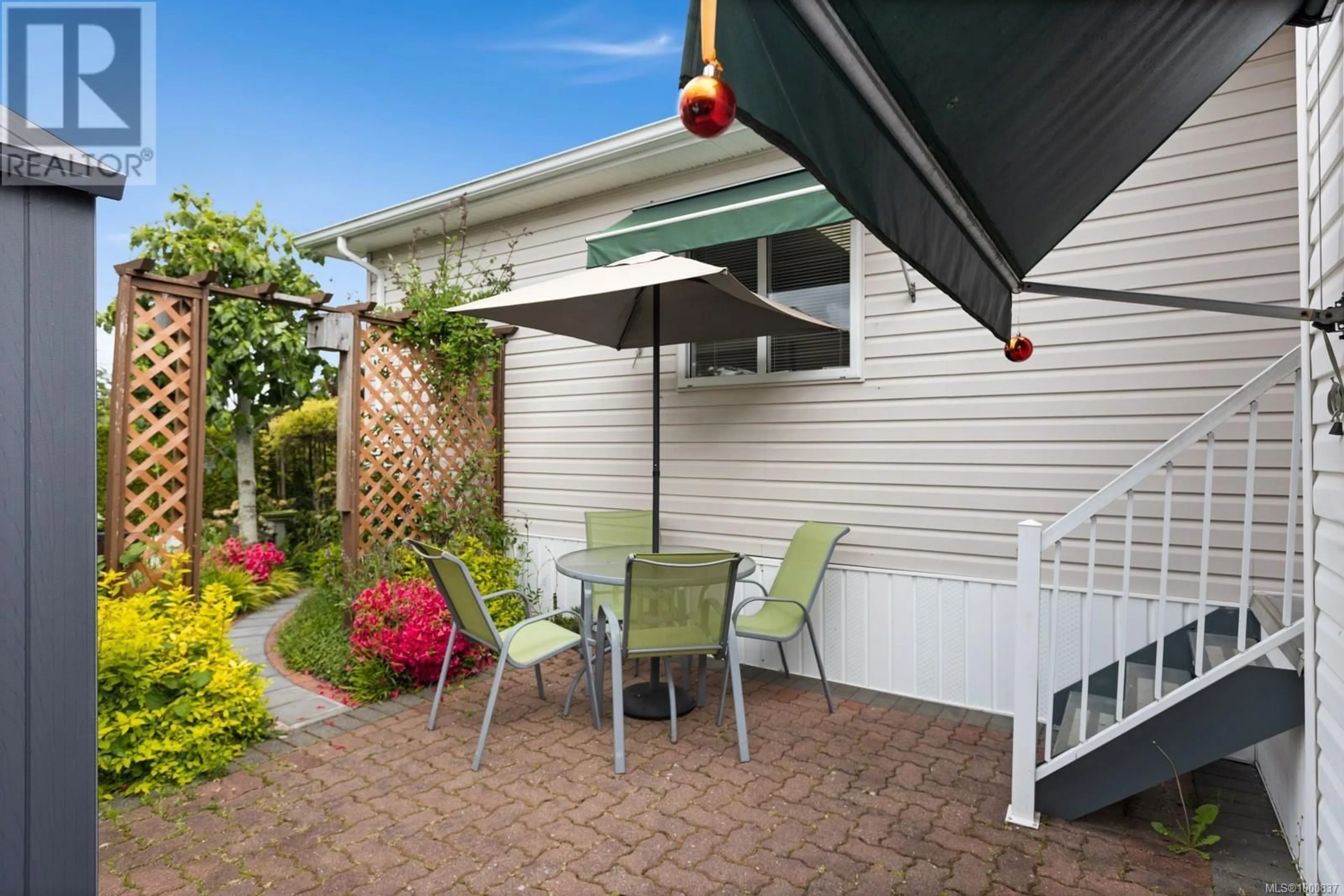 Patio, street for 70 - 1927 TZOUHALEM ROAD, Duncan British Columbia V9L5K5