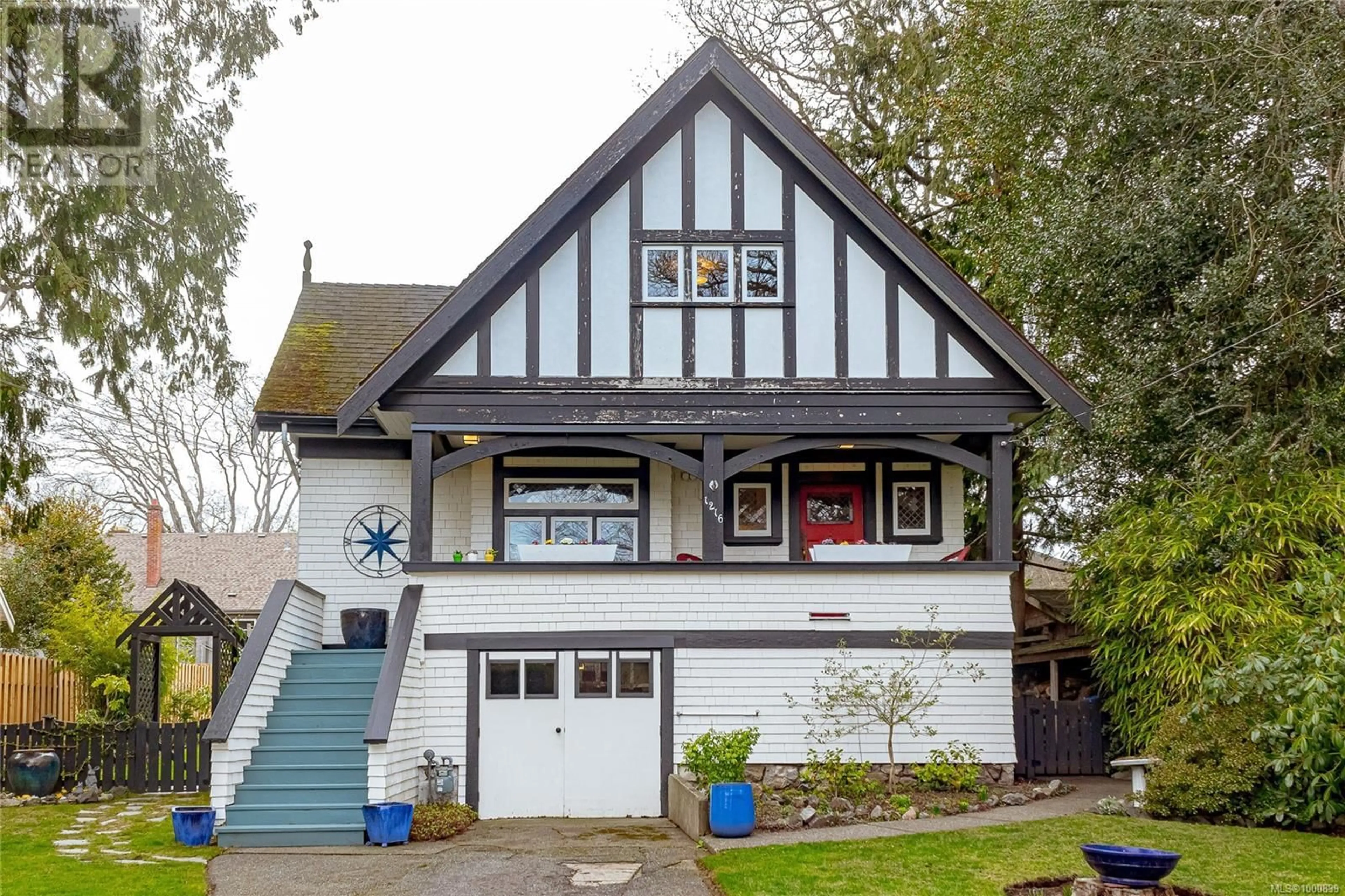 Home with vinyl exterior material, street for 1216 ST. PATRICK STREET, Oak Bay British Columbia V8S4Y4