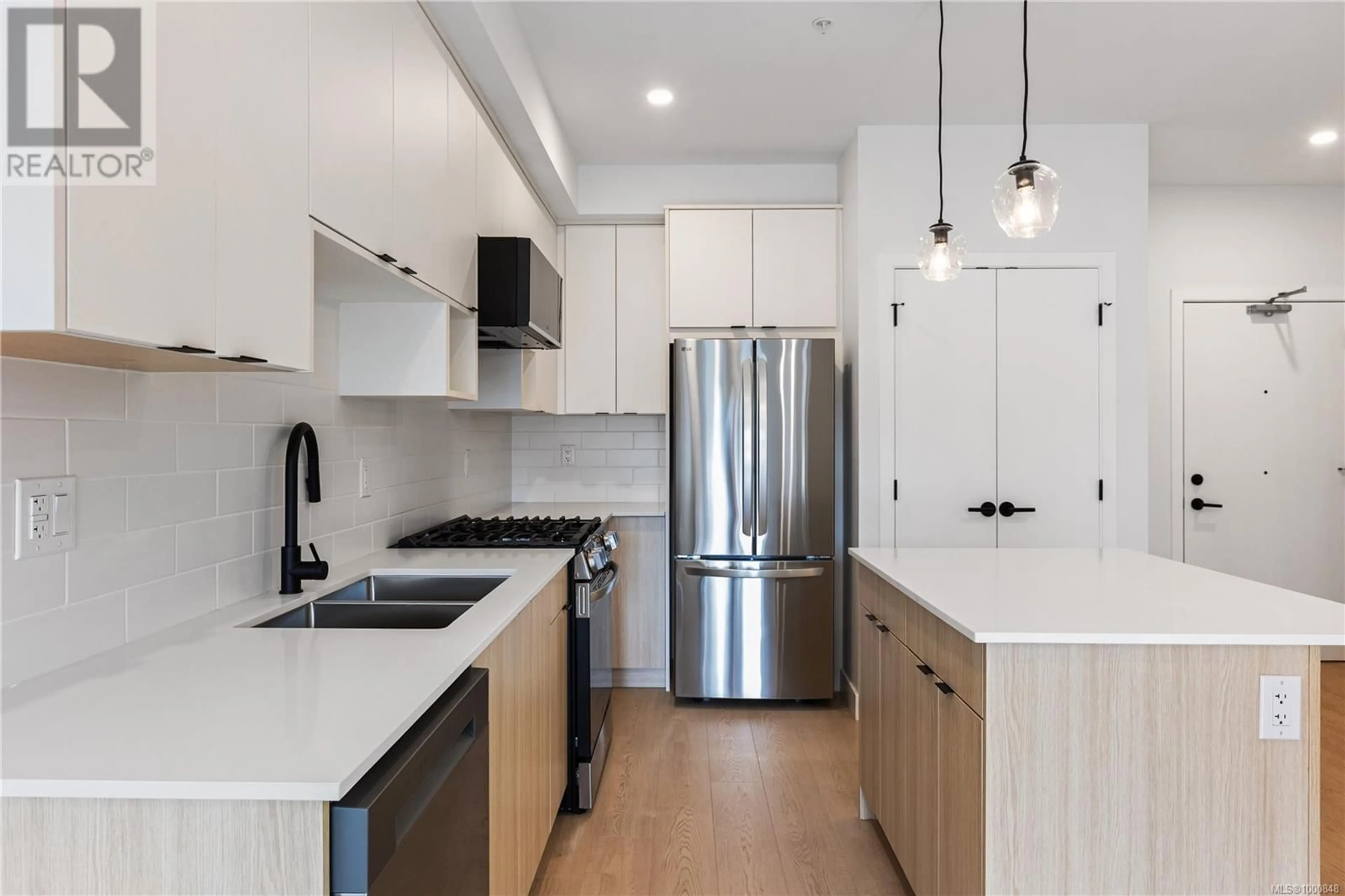 Open concept kitchen, unknown for 315 - 2629 MILLSTREAM ROAD, Langford British Columbia V9B3R8