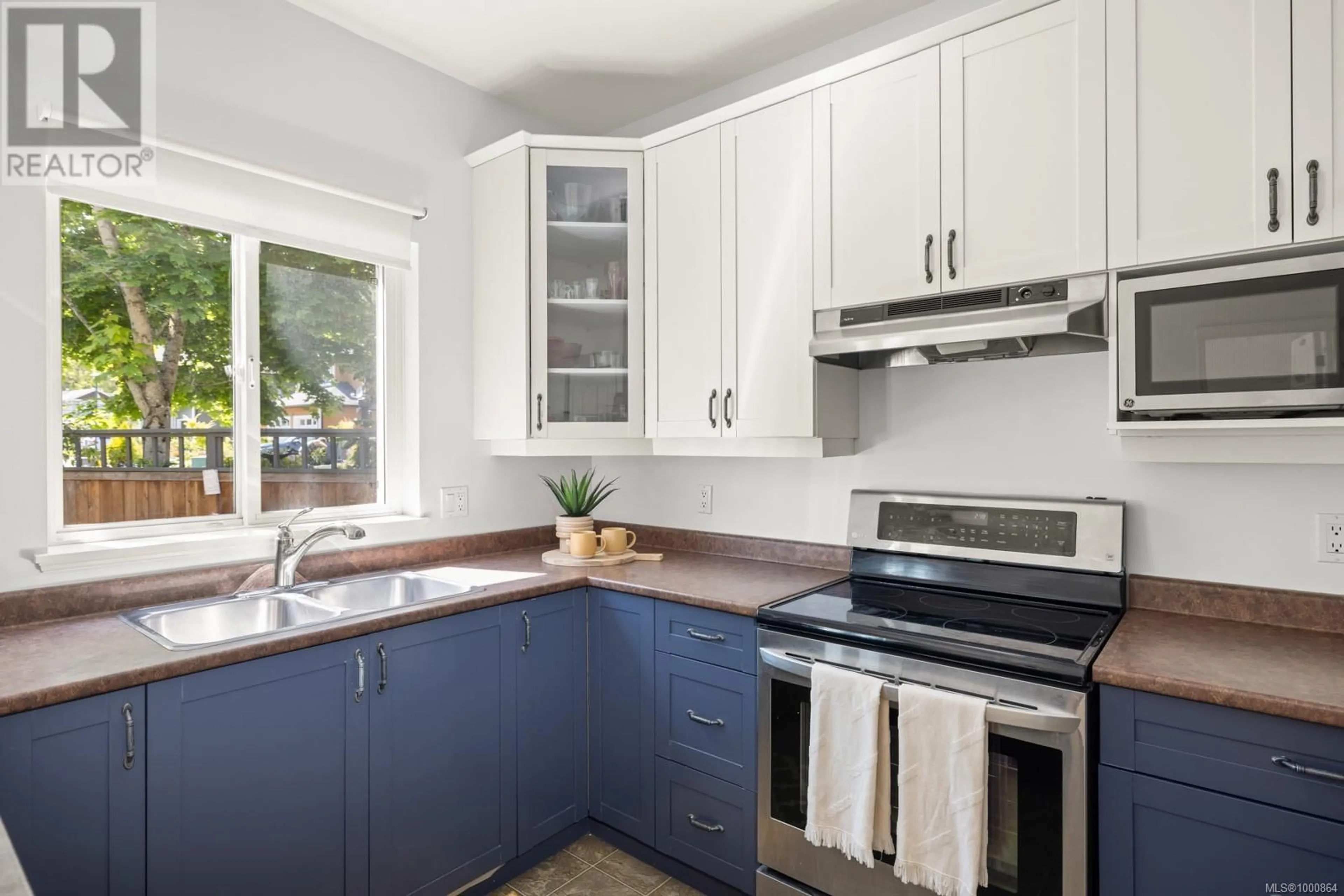 Open concept kitchen, unknown for 2454 LUND ROAD, View Royal British Columbia V9B6W4