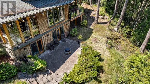 260 LITTLE MOUNTAIN ROAD, Salt Spring 3