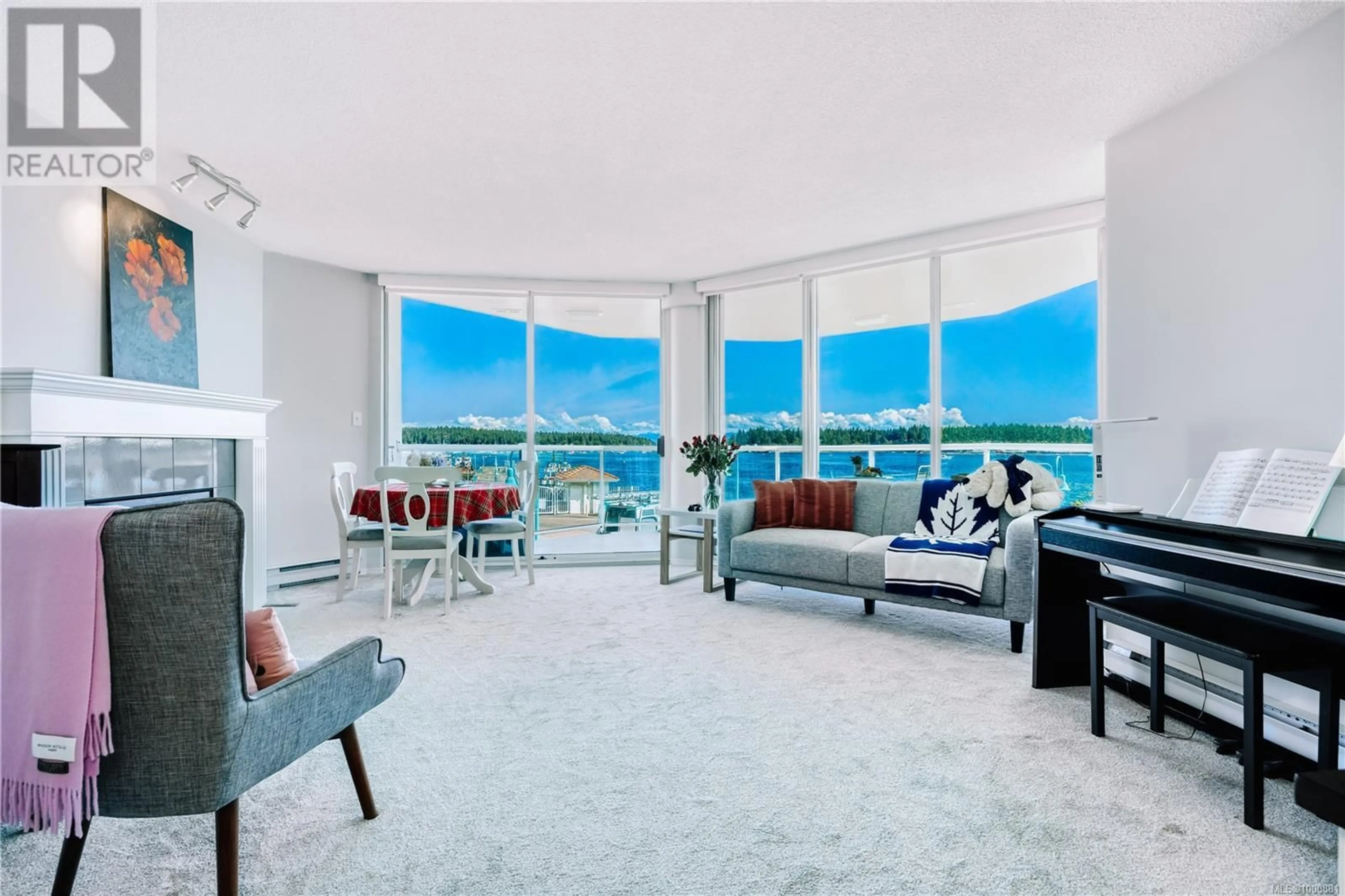 Living room with furniture, unknown for 208 - 150 PROMENADE DRIVE, Nanaimo British Columbia V9R6M6