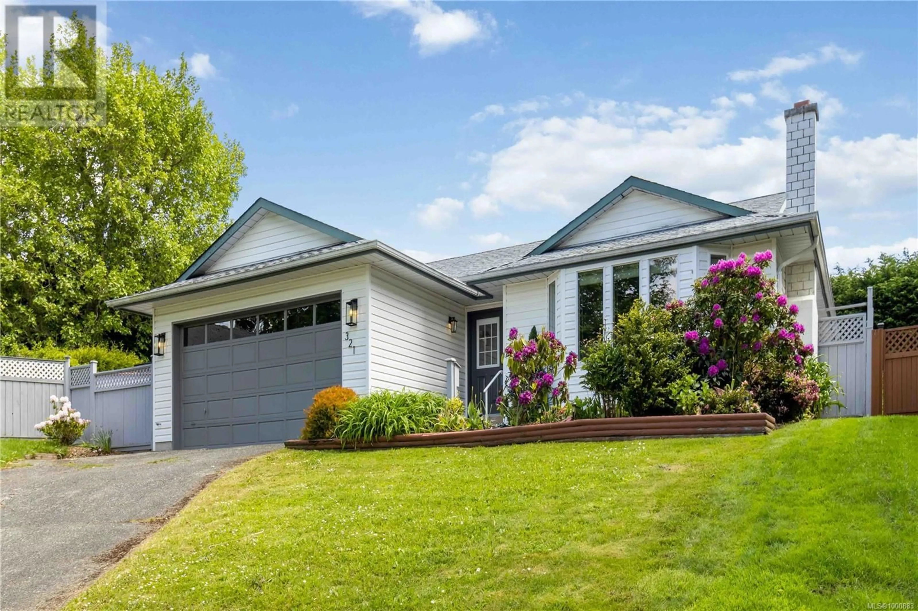 Home with vinyl exterior material, street for 321 GULL ROAD, View Royal British Columbia V9B1L3
