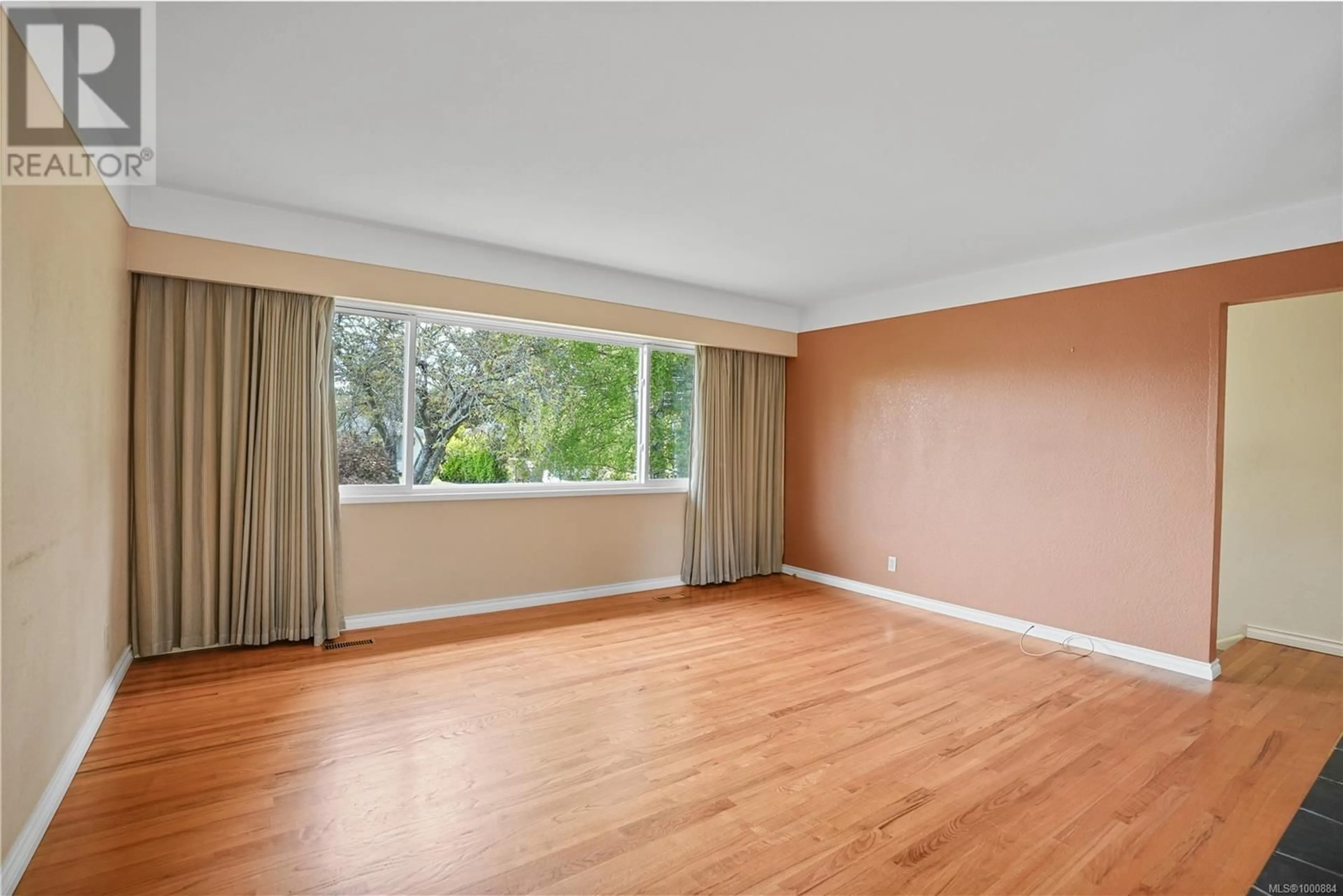 A pic of a room for 992 AMBASSADOR AVENUE, Saanich British Columbia V8X3N2