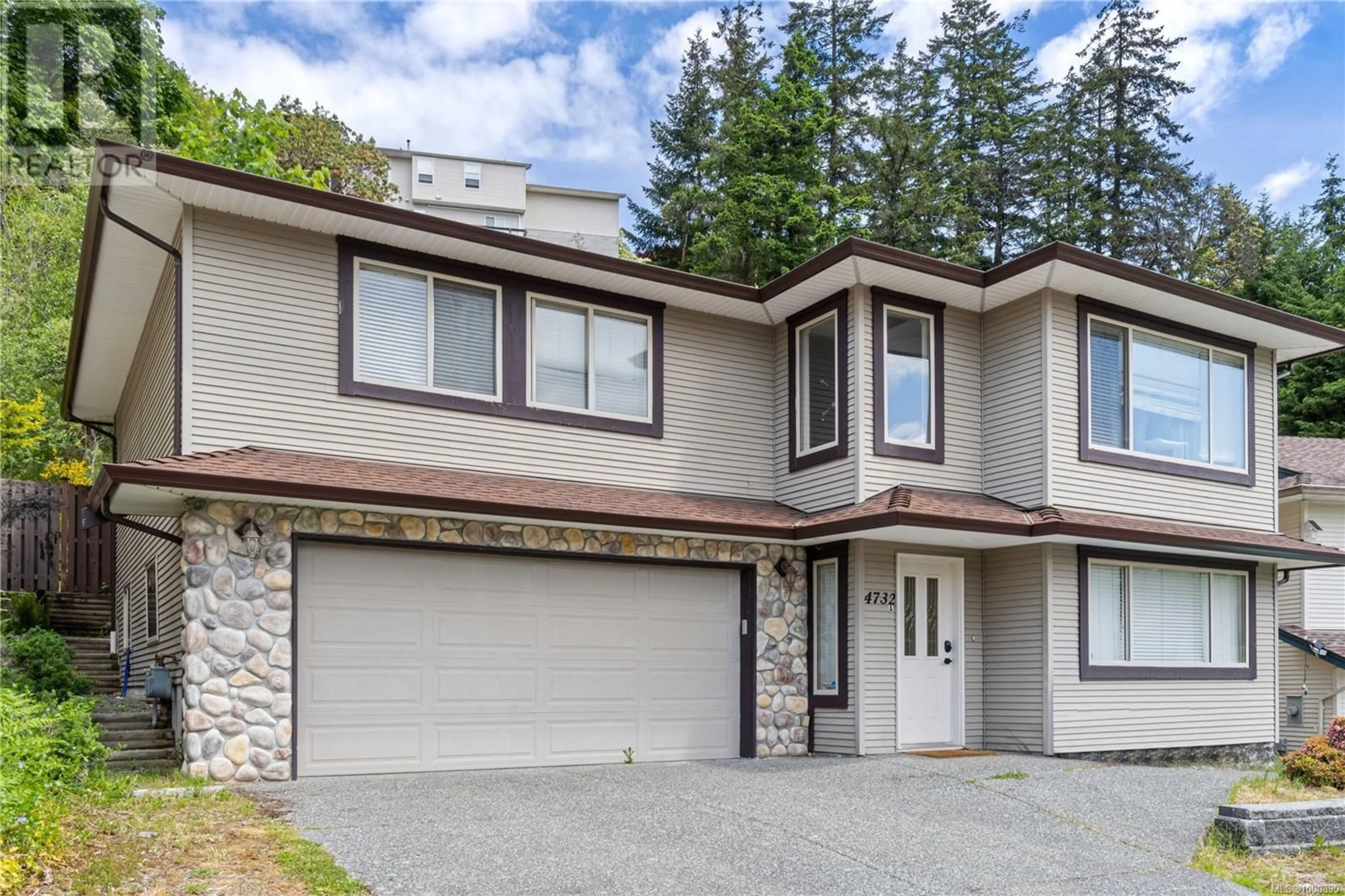 Home with vinyl exterior material, unknown for 4732 FAIRBROOK CRESCENT, Nanaimo British Columbia V9T6L7