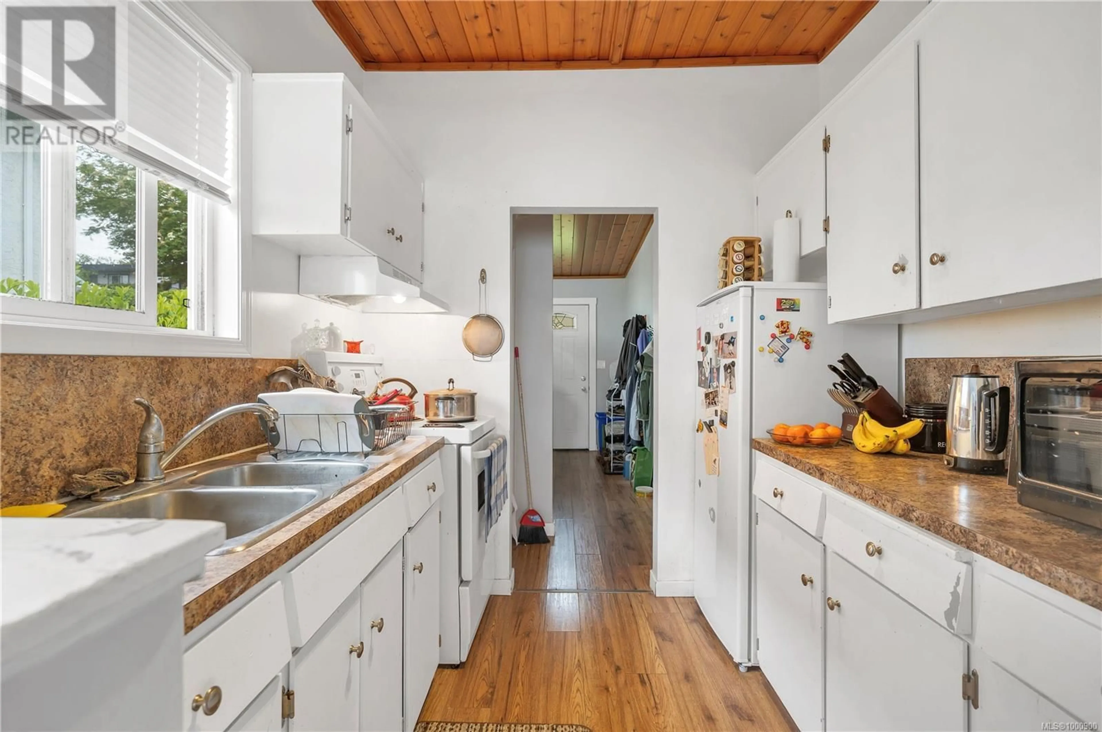 Standard kitchen, unknown for 789 BIRCH STREET, Campbell River British Columbia V9W2T2