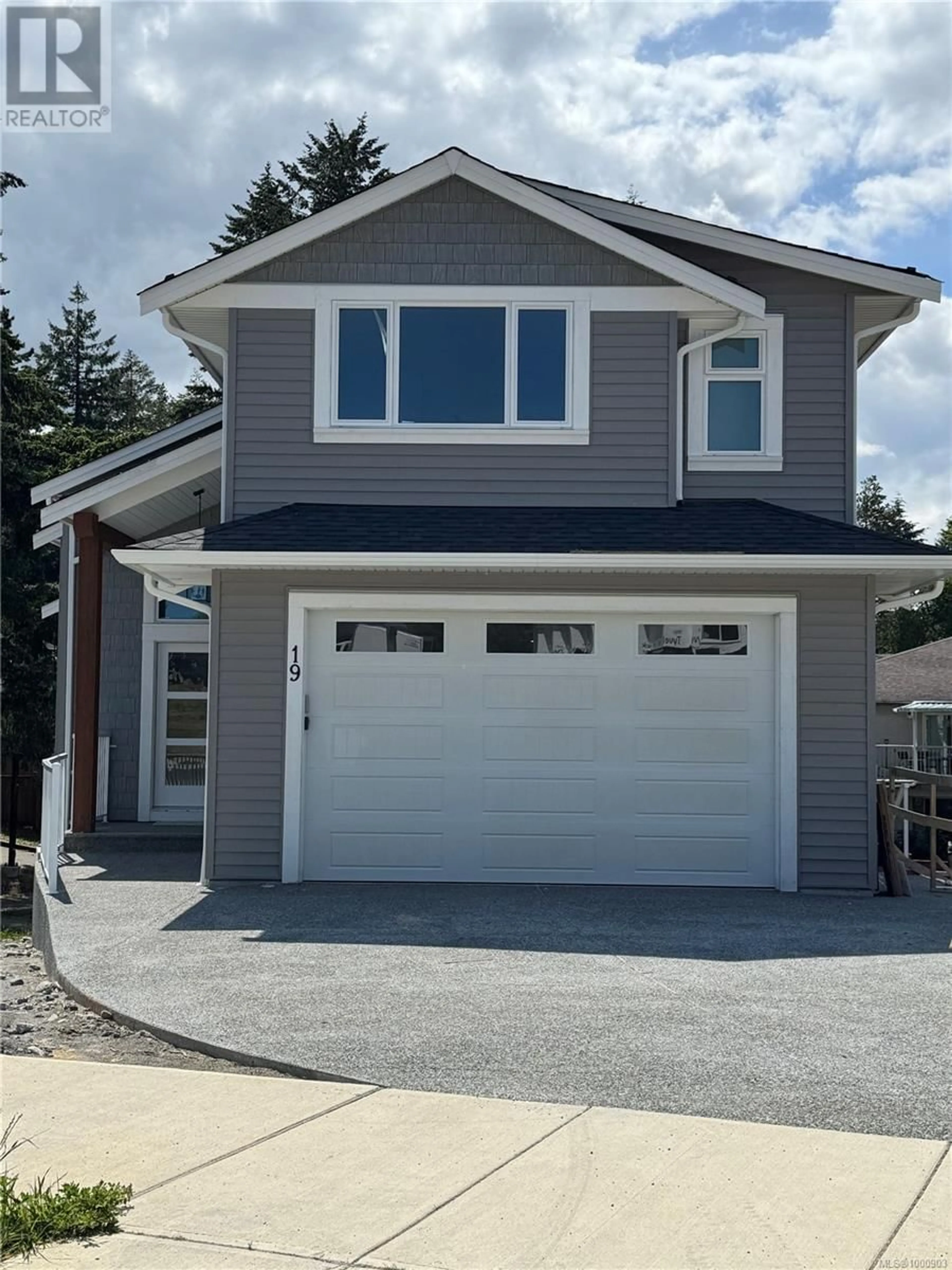 Home with vinyl exterior material, street for 19 LEAM ROAD, Nanaimo British Columbia V9T3N7