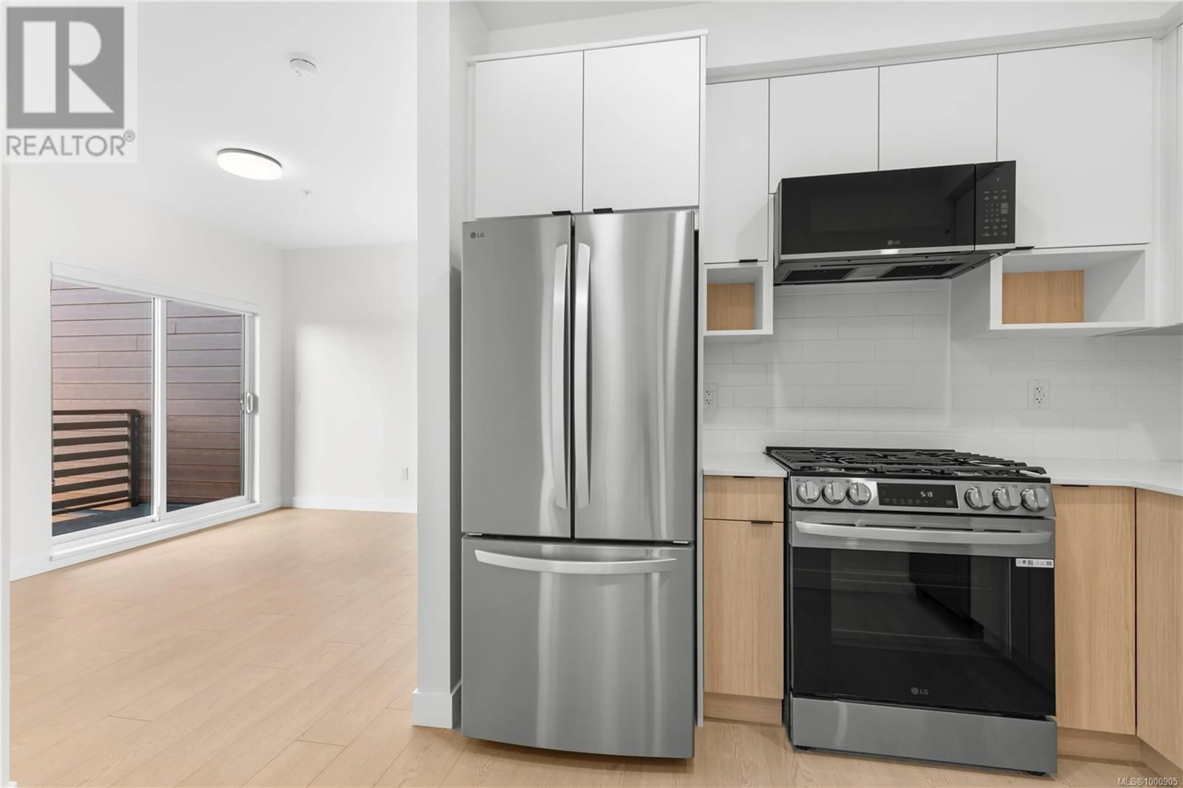 Standard kitchen, unknown for 602 - 2629 MILLSTREAM ROAD, Langford British Columbia V9B3R8