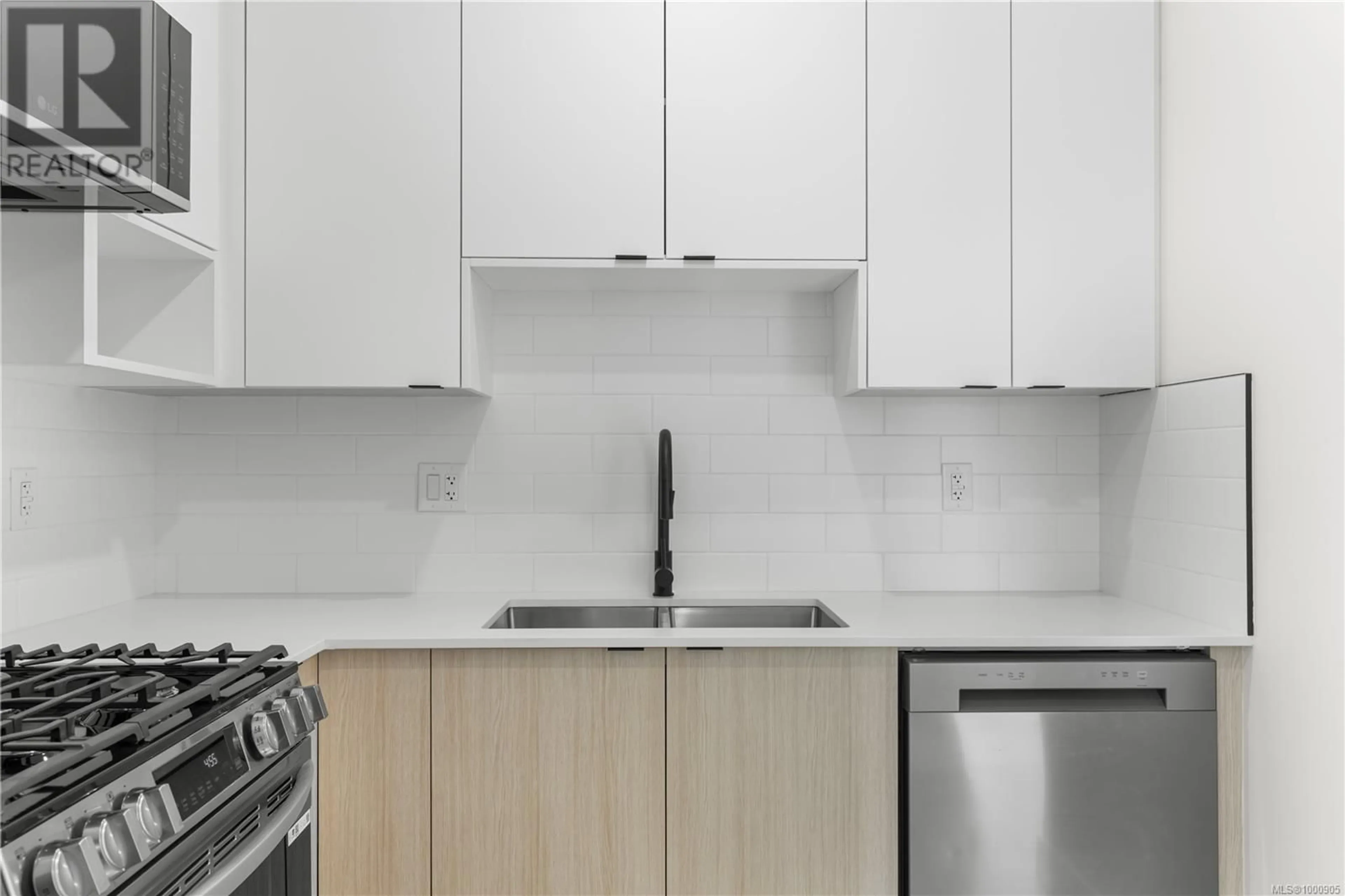 Standard kitchen, unknown for 602 - 2629 MILLSTREAM ROAD, Langford British Columbia V9B3R8