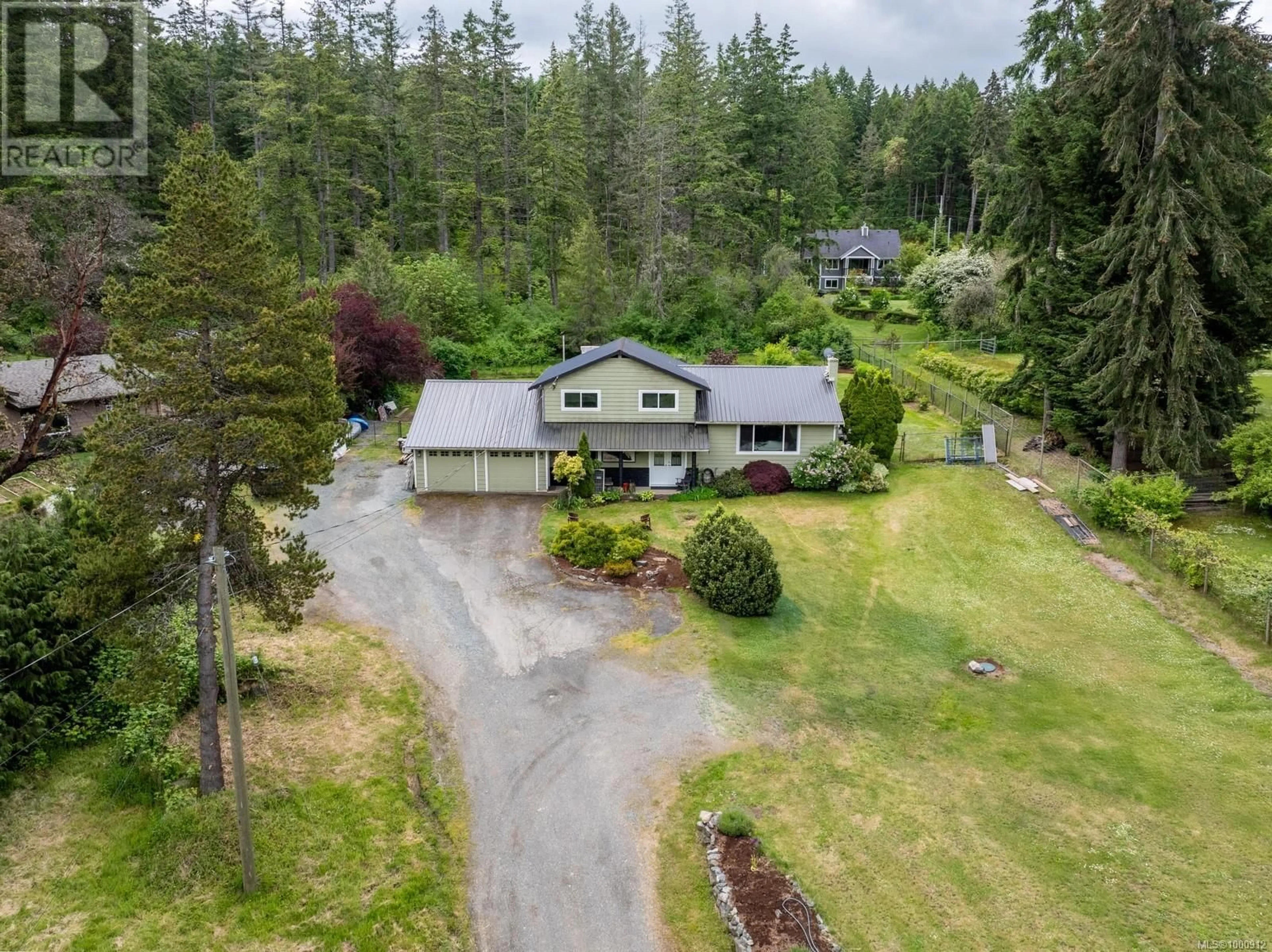 A pic from outside/outdoor area/front of a property/back of a property/a pic from drone, unknown for 1166 MAPLE BAY ROAD, Duncan British Columbia V9L5X1