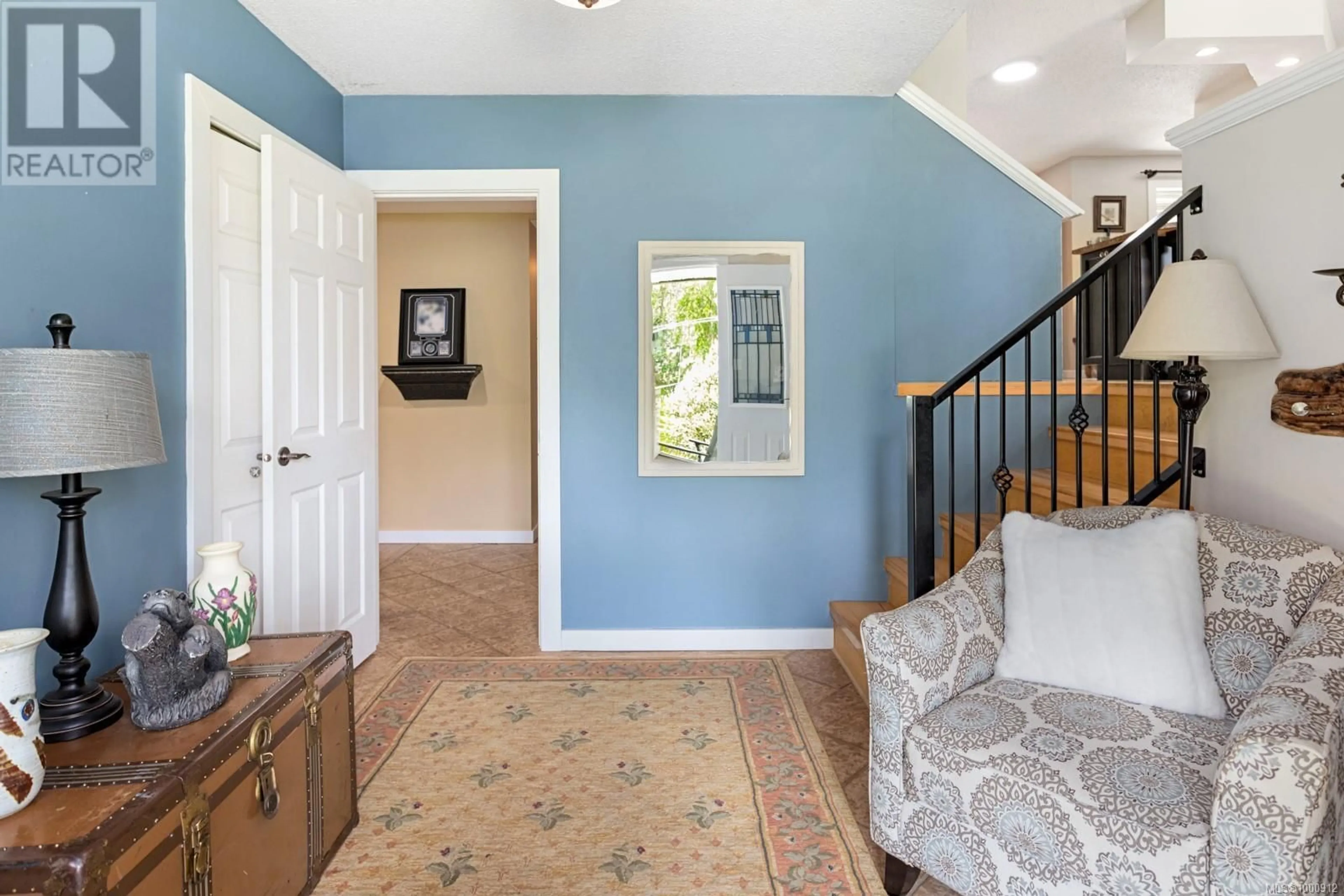 Indoor entryway for 1166 MAPLE BAY ROAD, Duncan British Columbia V9L5X1