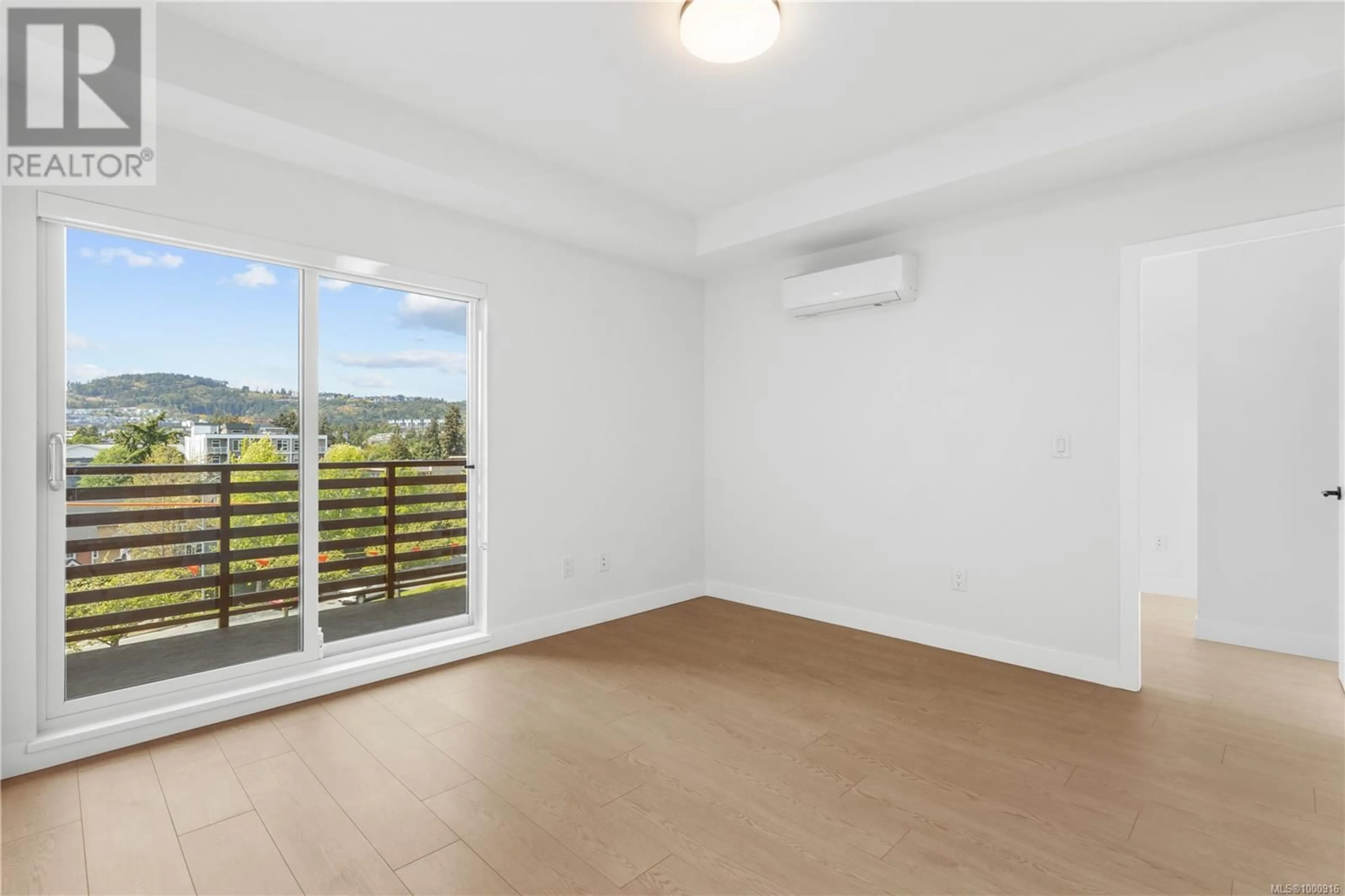 A pic of a room for 502 - 2629 MILLSTREAM ROAD, Langford British Columbia V9B3R8