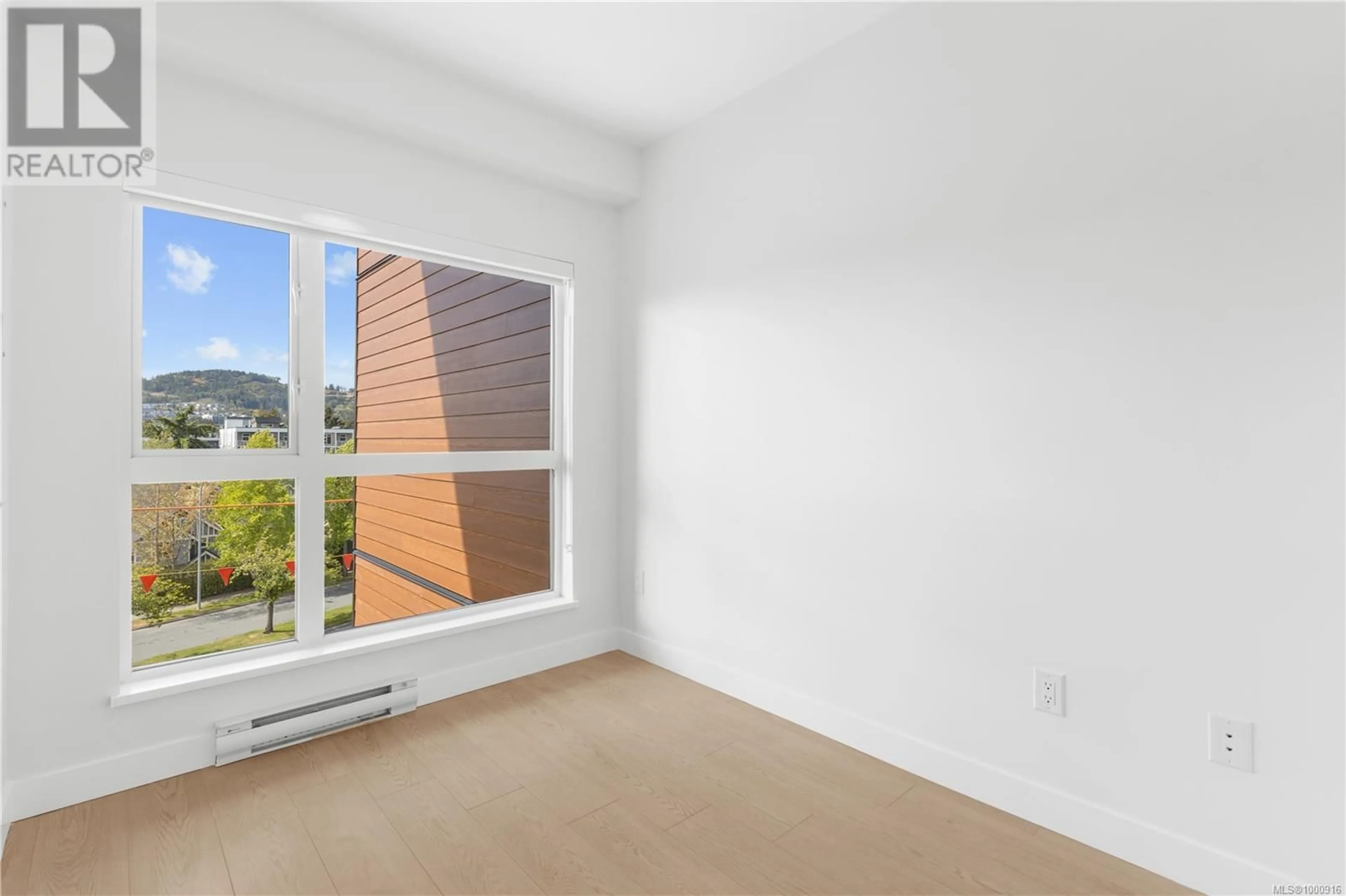 A pic of a room for 502 - 2629 MILLSTREAM ROAD, Langford British Columbia V9B3R8