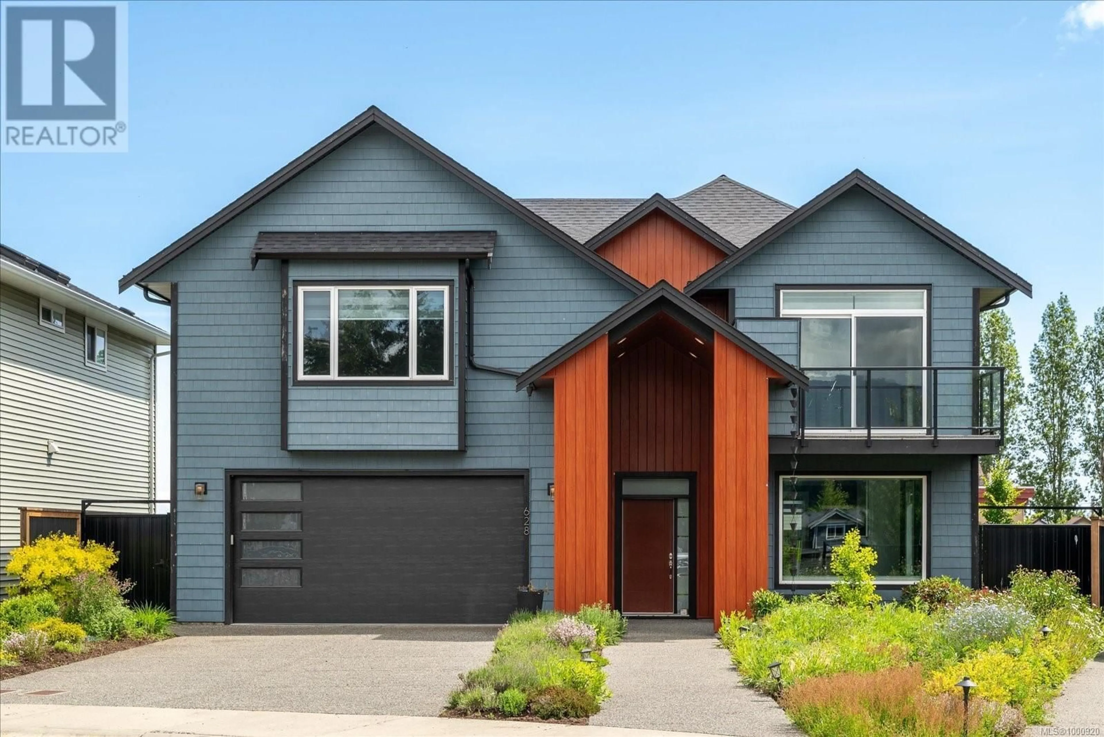 Home with vinyl exterior material, street for 628 LANCE PLACE, Nanaimo British Columbia V9R0J6