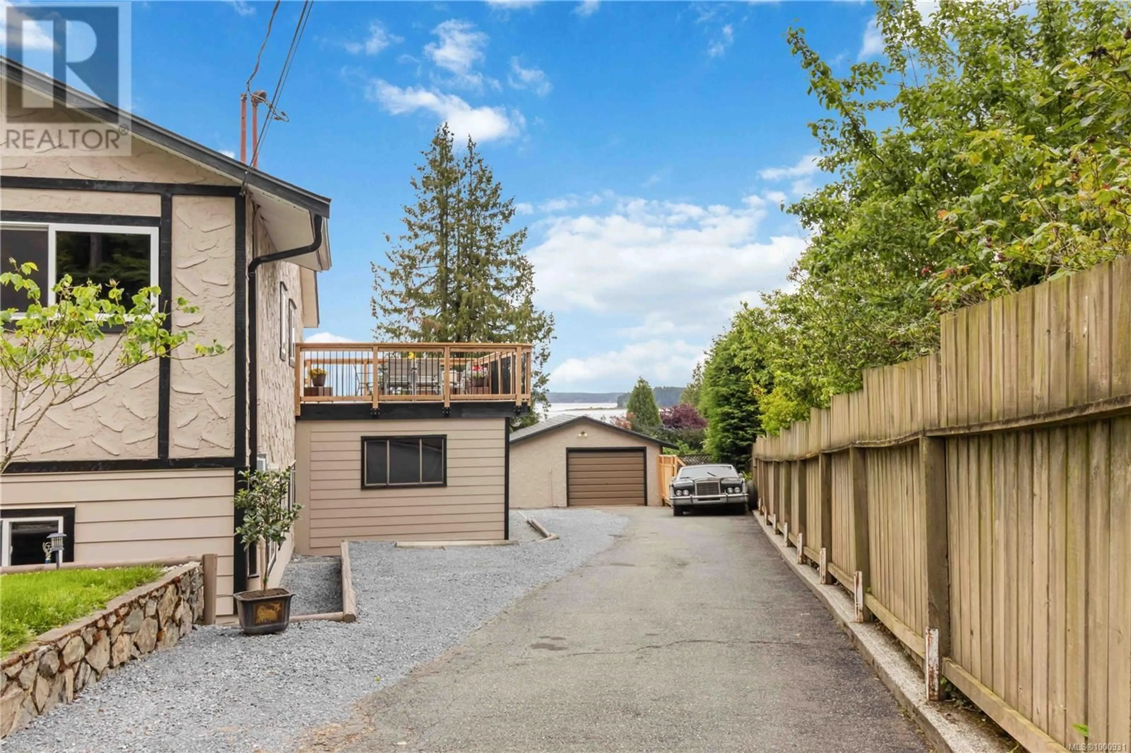 Unknown for 8567 BEXLEY TERRACE, North Saanich British Columbia V8L1M3