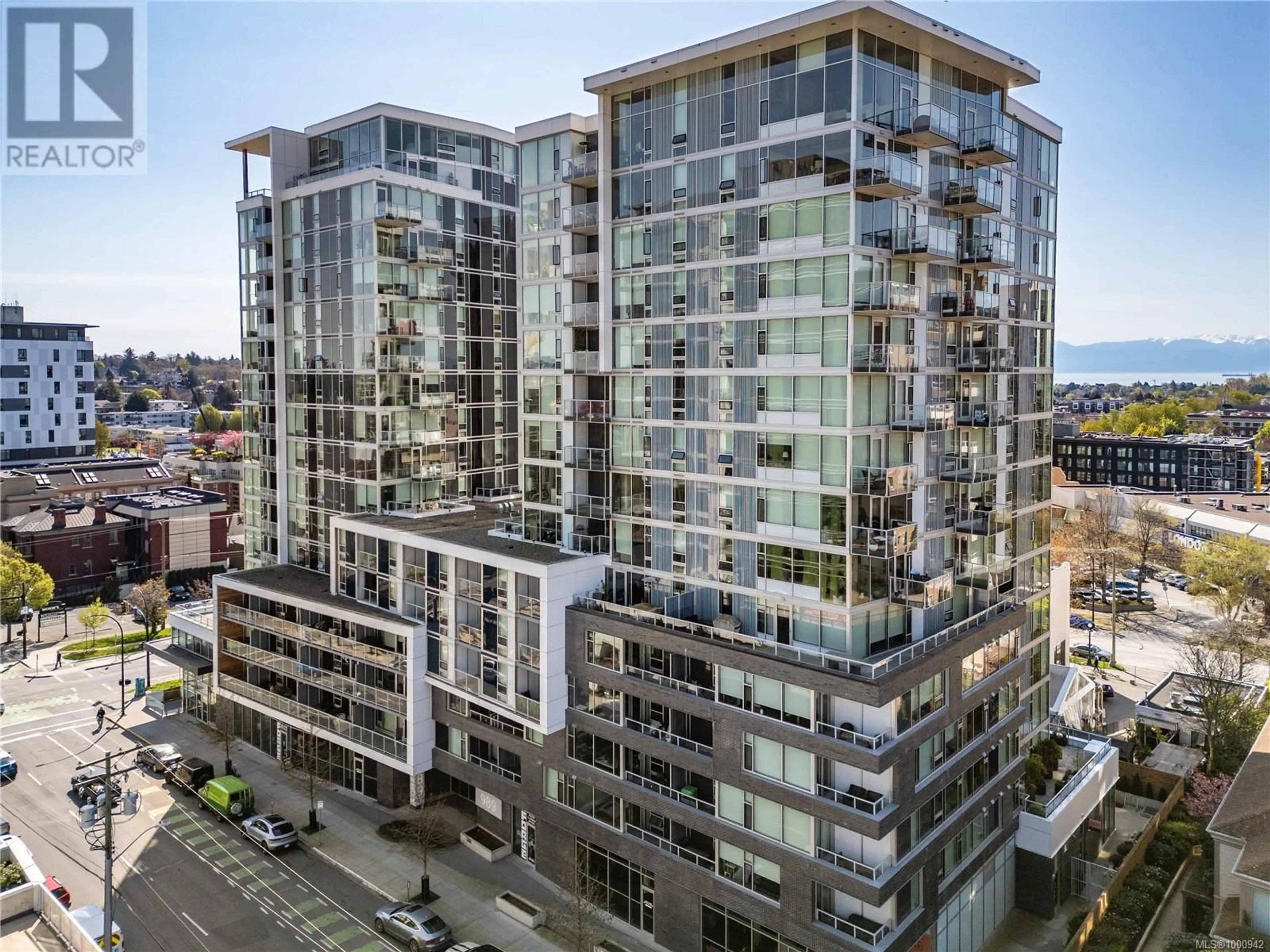 A pic from outside/outdoor area/front of a property/back of a property/a pic from drone, city buildings view from balcony for 1407 - 989 JOHNSON STREET, Victoria British Columbia V8V0E3