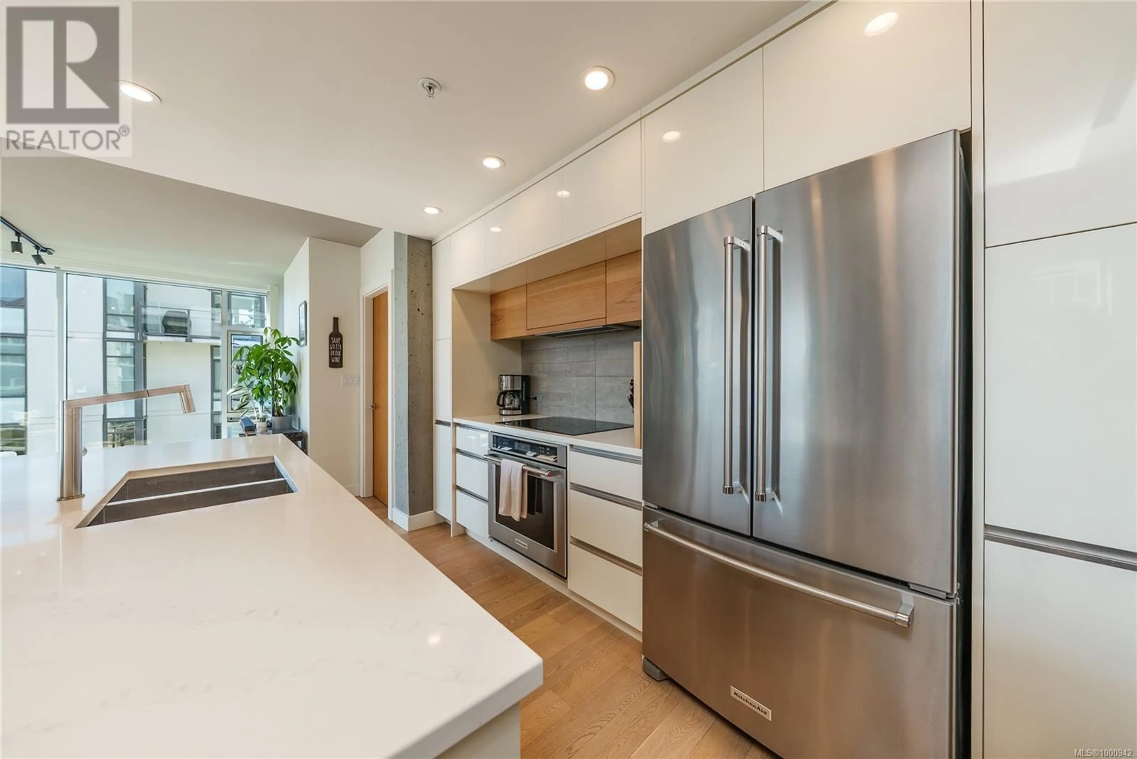 Contemporary kitchen, unknown for 1407 - 989 JOHNSON STREET, Victoria British Columbia V8V0E3