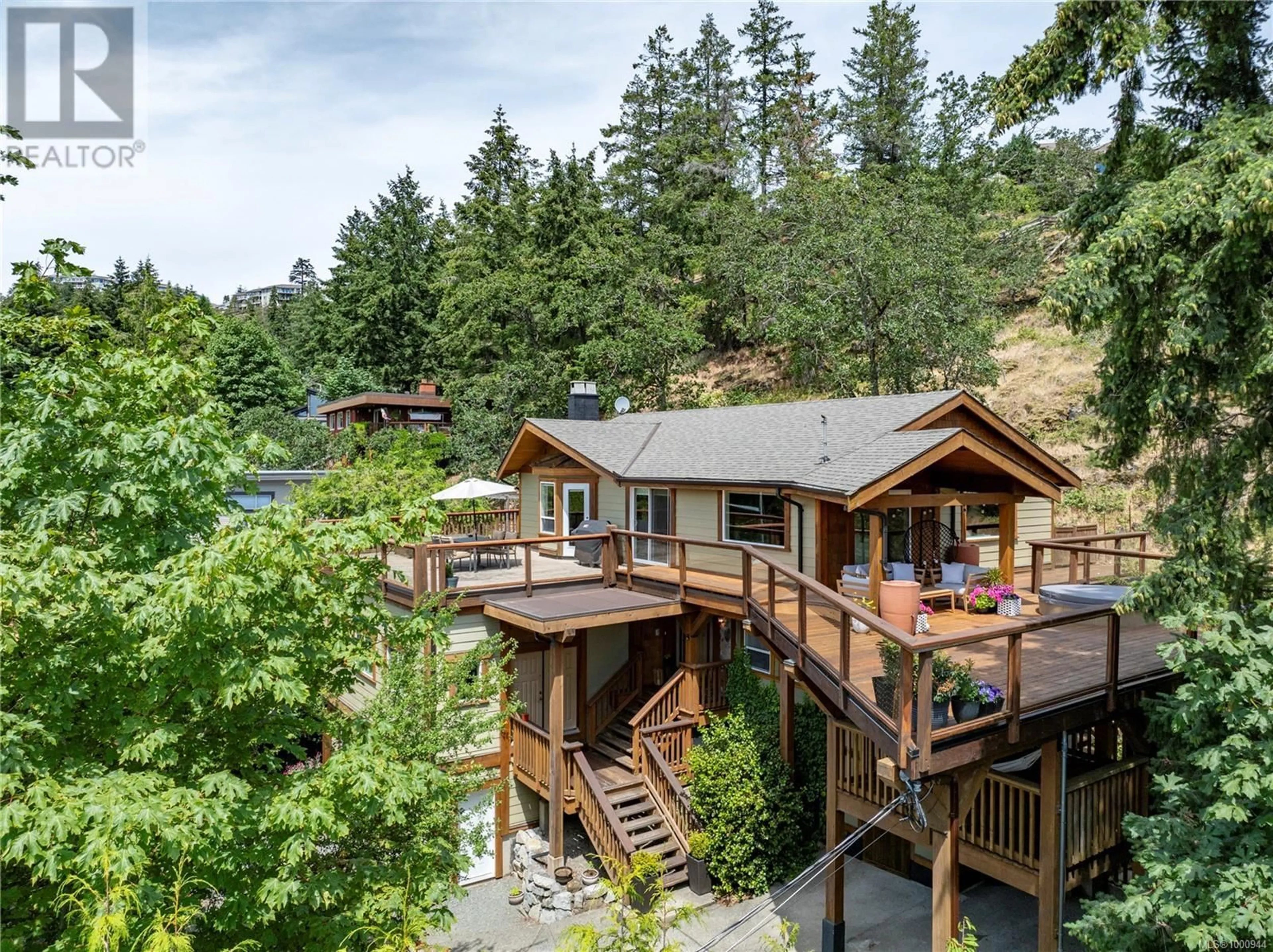 A pic from outside/outdoor area/front of a property/back of a property/a pic from drone, water/lake/river/ocean view for 1589 SHERWOOD DRIVE, Nanaimo British Columbia V9T1H1