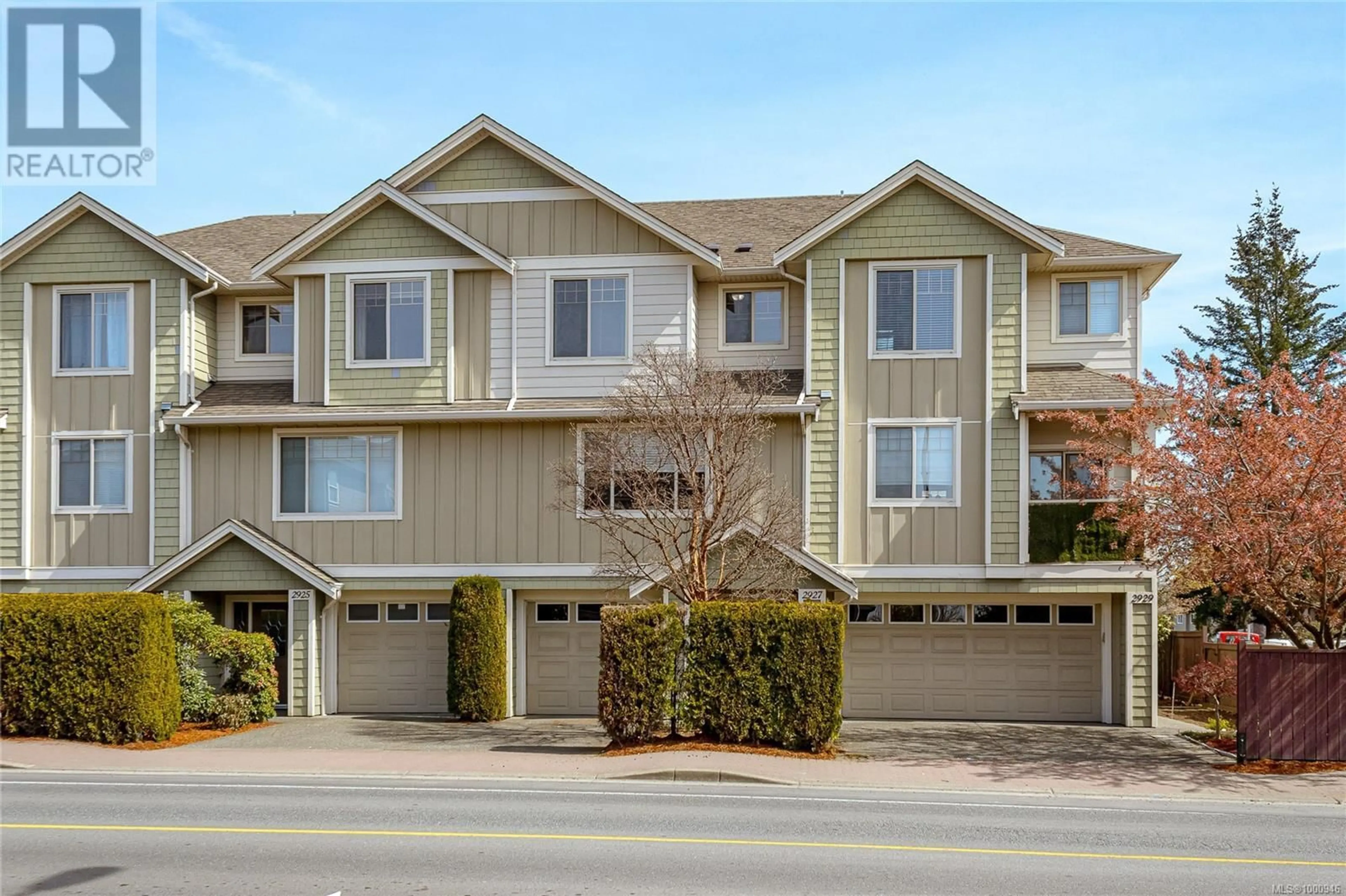 Home with vinyl exterior material, street for 2927 PHIPPS ROAD, Langford British Columbia V9B0A8
