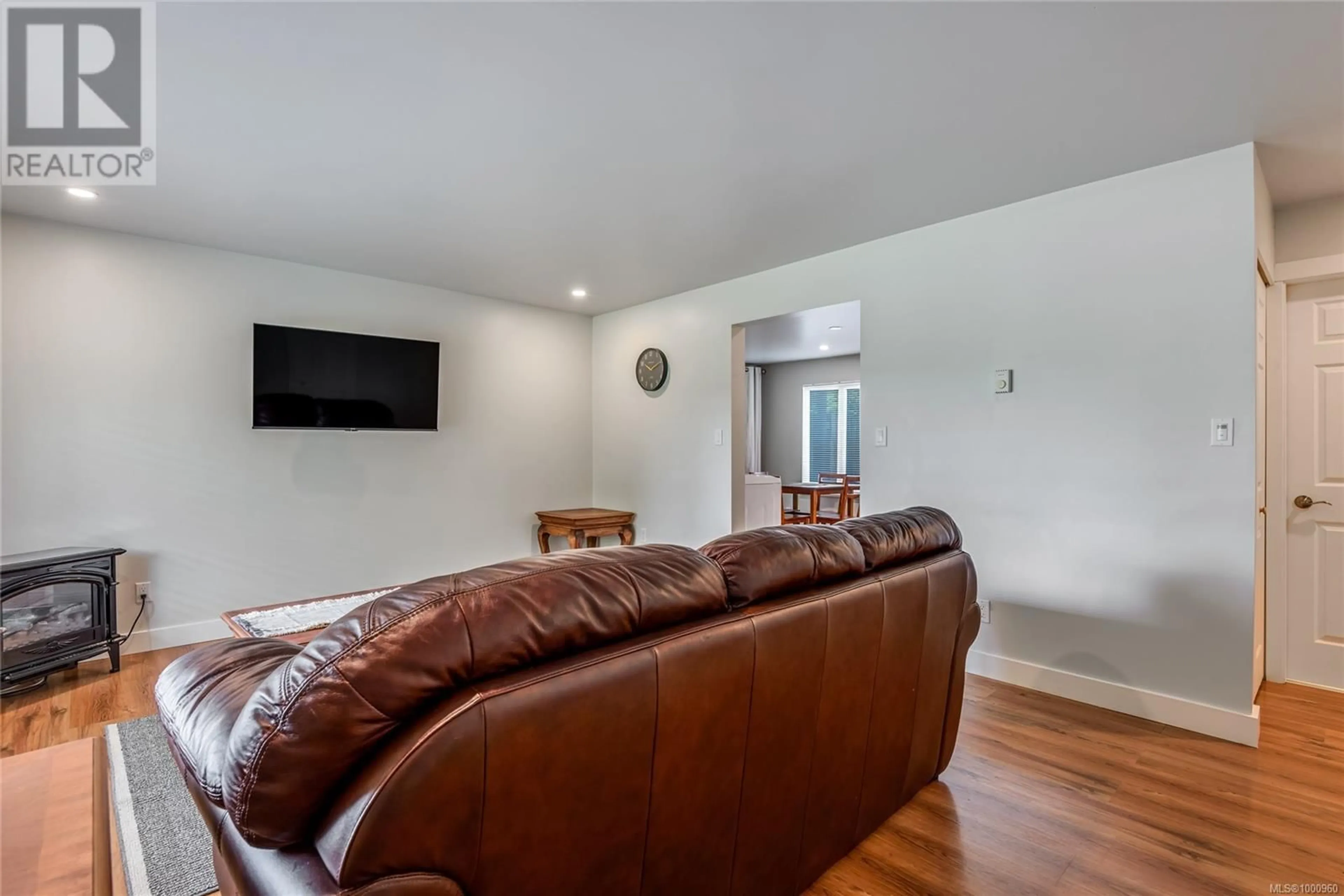 Living room with furniture, unknown for 164 CRAWFORD ROAD, Oyster River British Columbia V9H1K3