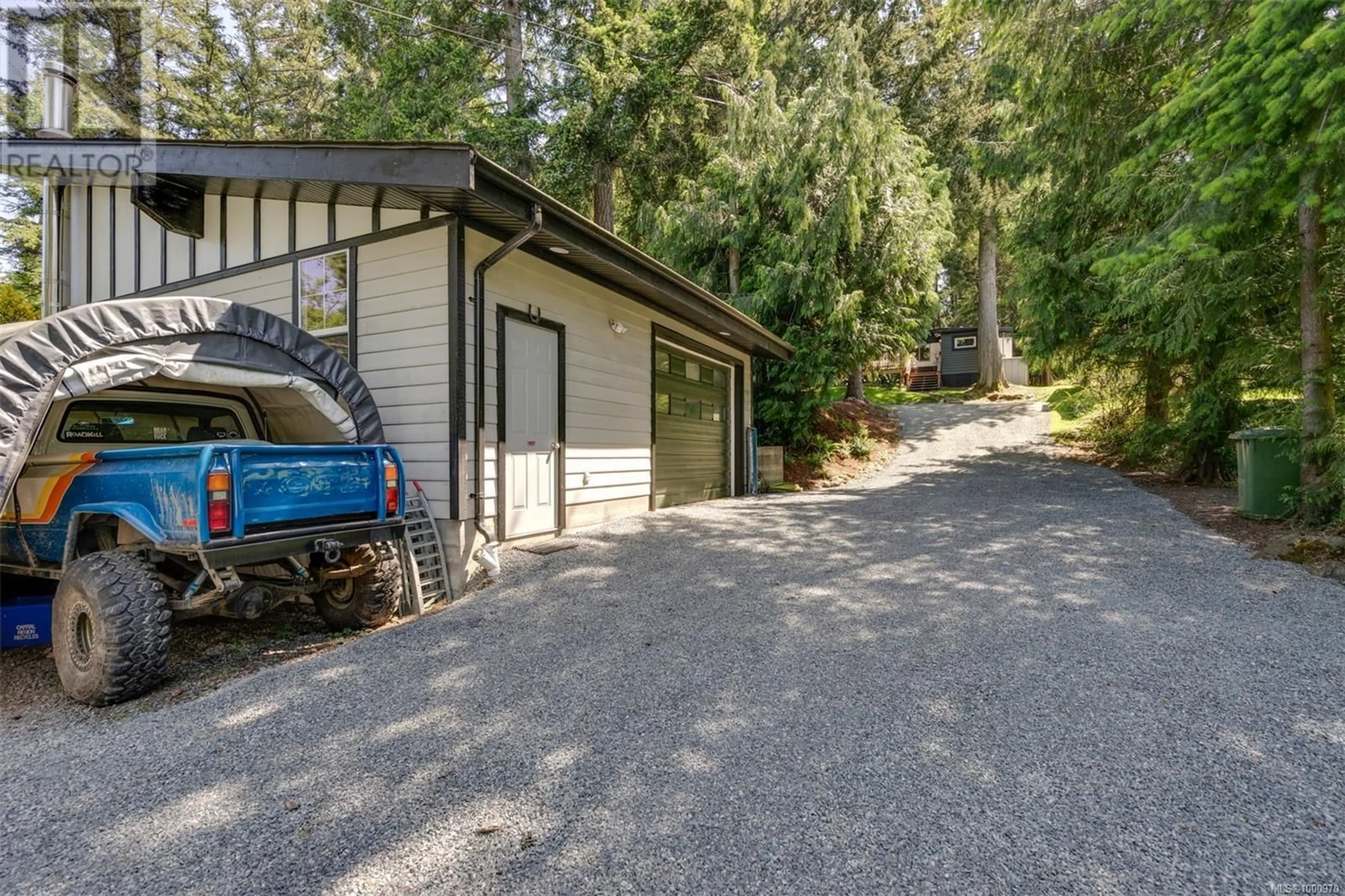 Indoor garage for 3316 LODMELL ROAD, Langford British Columbia V9C3E5