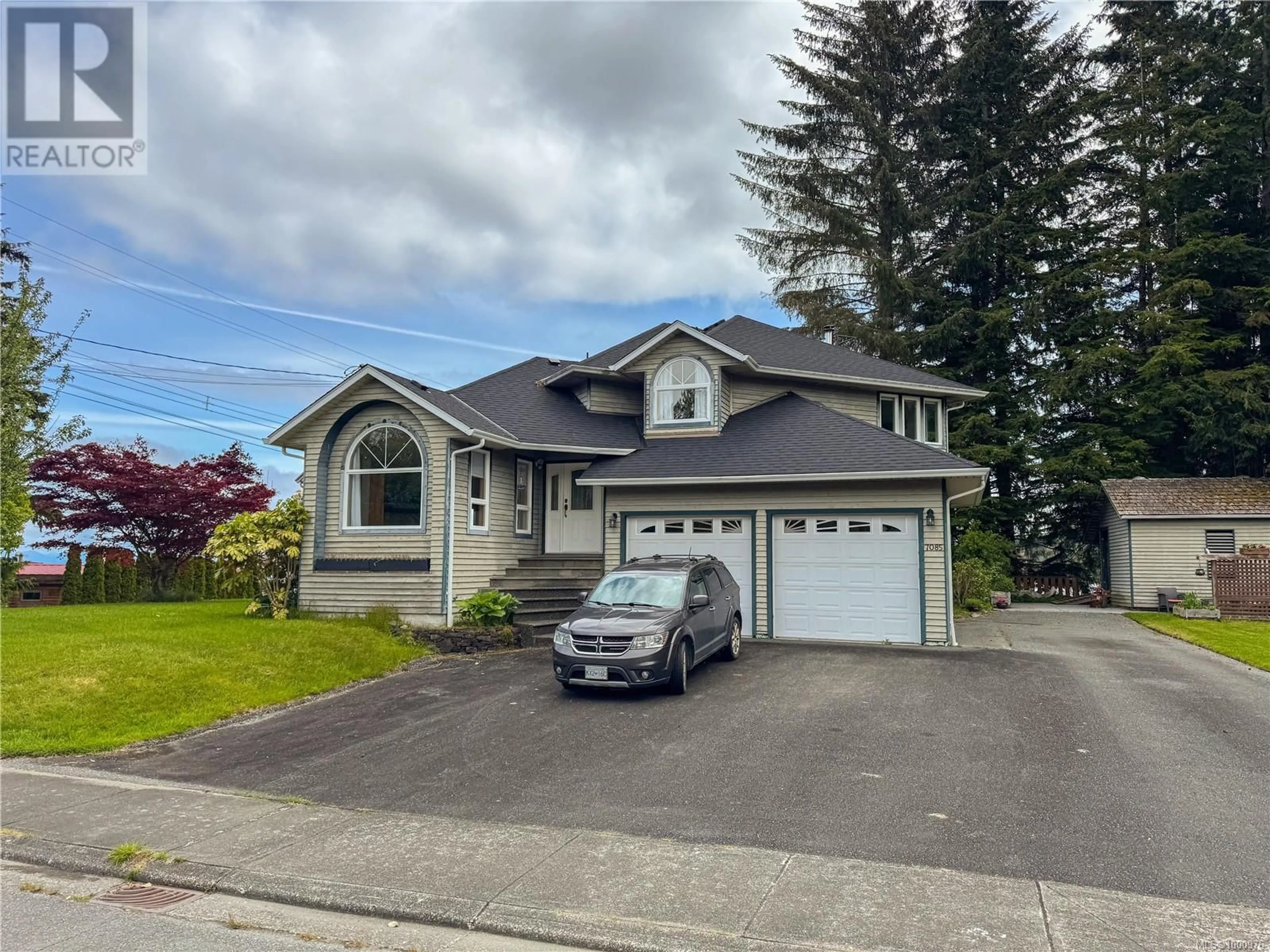 Home with vinyl exterior material, street for 7085 SHORNCLIFFE AVENUE, Port Hardy British Columbia V0N2P0