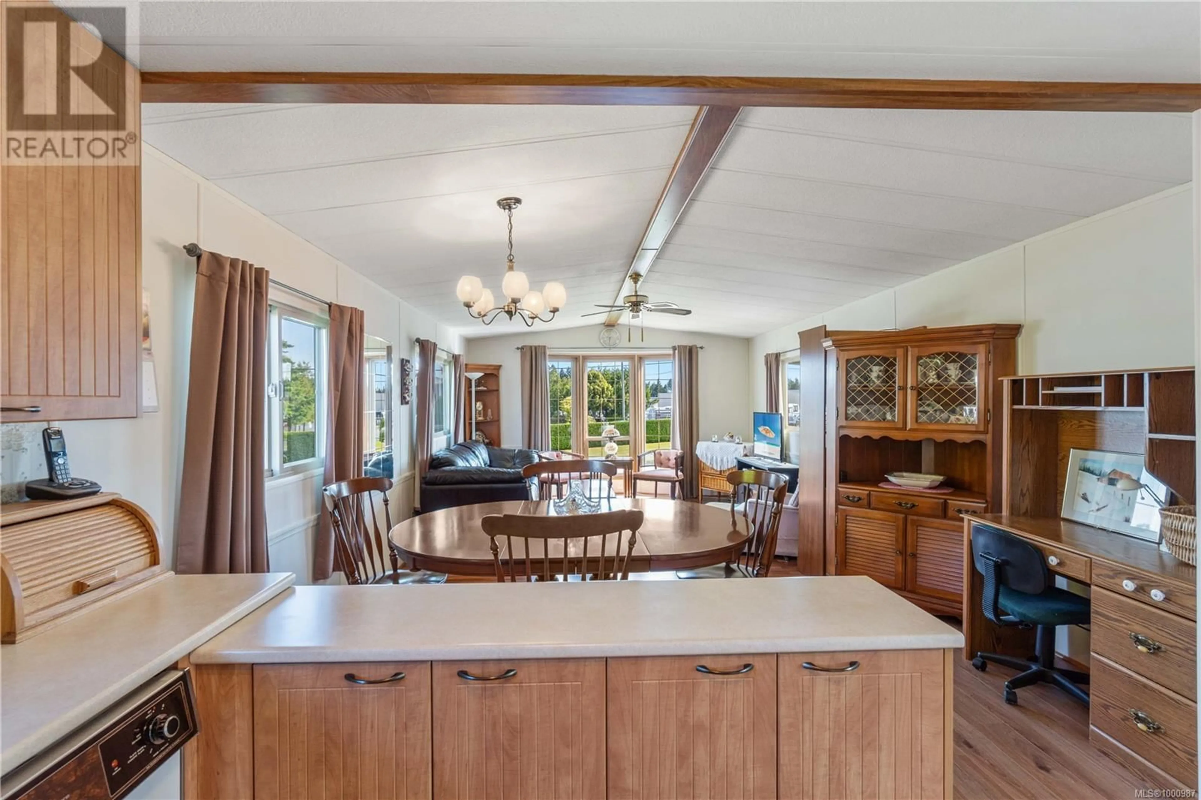 Open concept kitchen, unknown for 16 - 450 STANFORD AVENUE, Parksville British Columbia V9P1V8