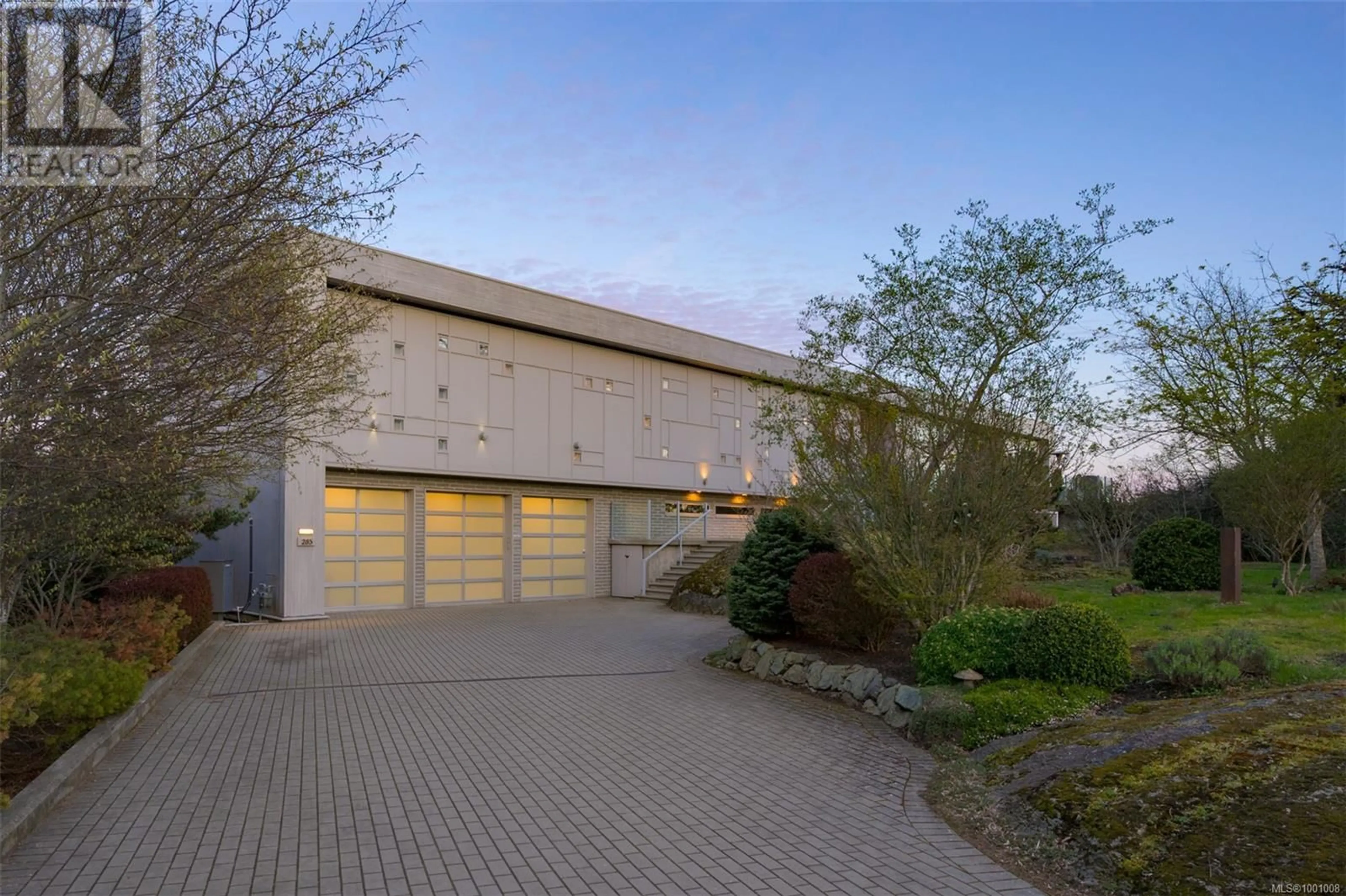 Indoor garage for 285 KING GEORGE TERRACE, Oak Bay British Columbia V8S2J8