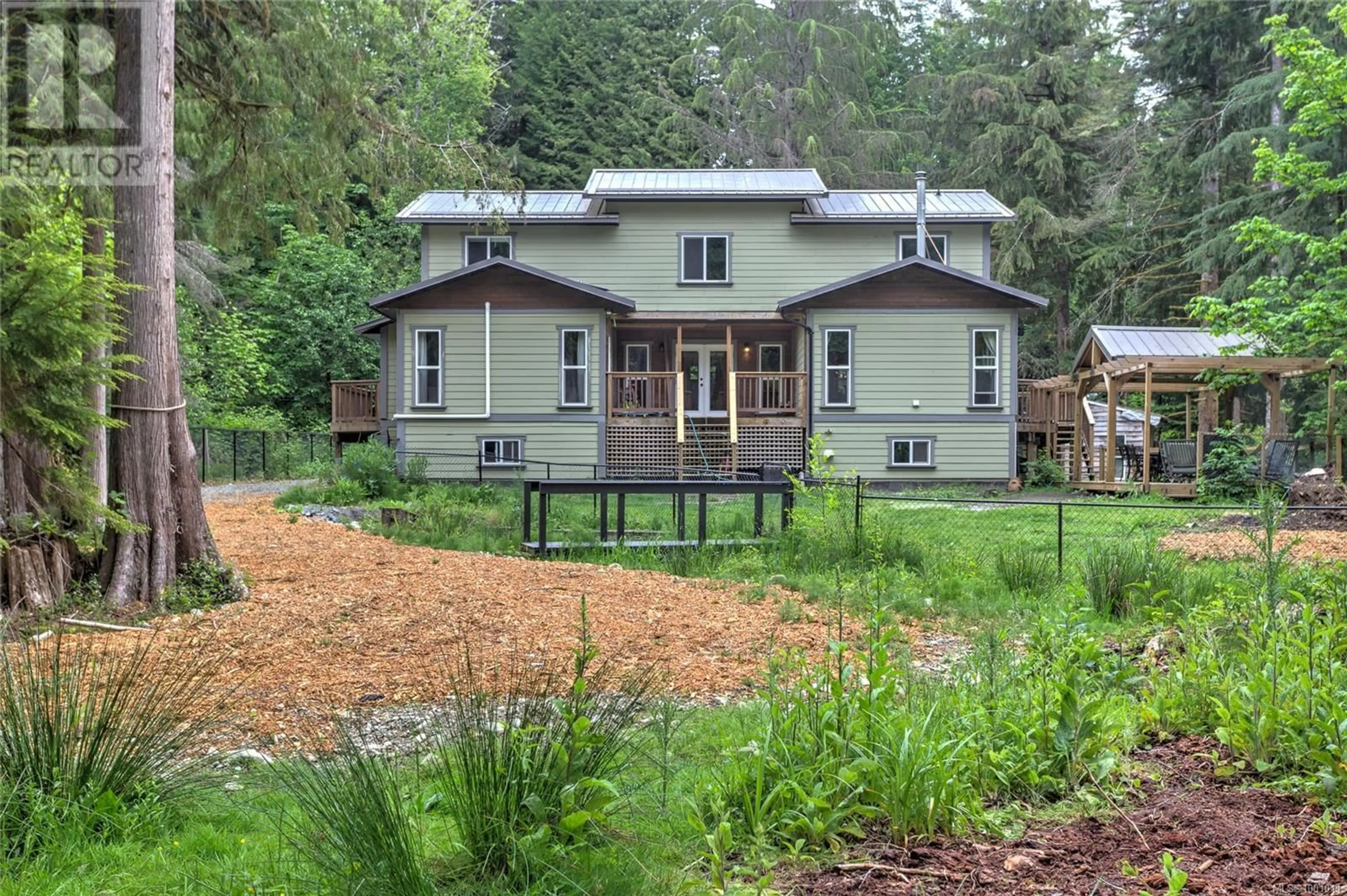 Patio, unknown for 7376 PERI ROAD, Lake Cowichan British Columbia V0R2G0