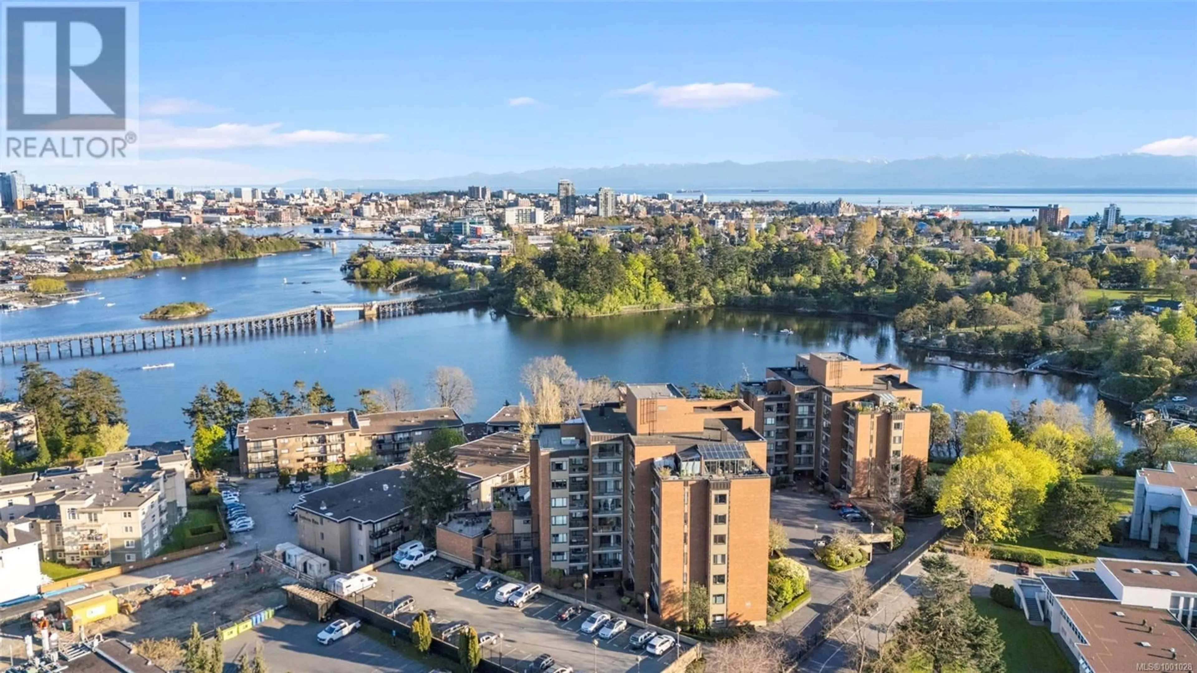 A pic from outside/outdoor area/front of a property/back of a property/a pic from drone, water/lake/river/ocean view for 102 - 103 GORGE ROAD EAST, Victoria British Columbia V9A6Z2