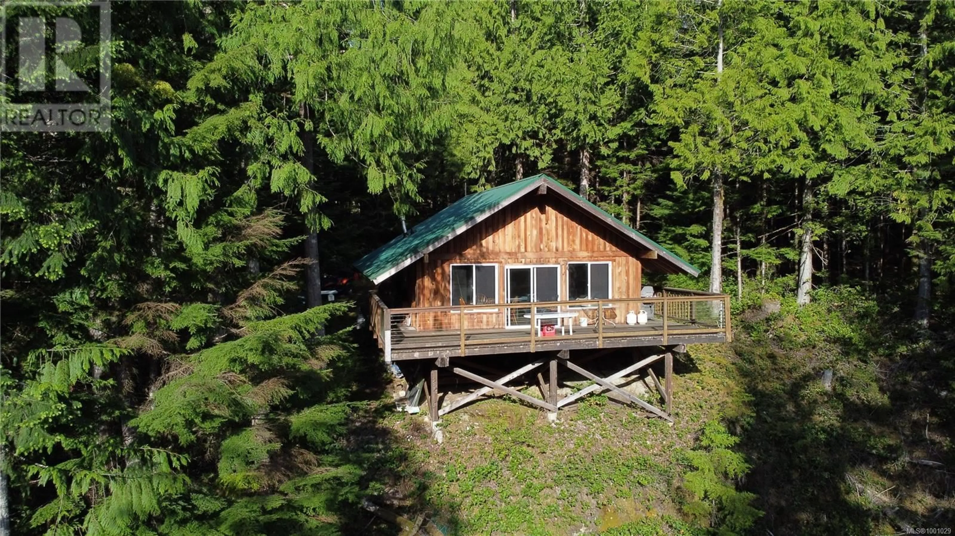 A pic from outside/outdoor area/front of a property/back of a property/a pic from drone, unknown for 58 BUSBY ISLAND, Sonora Island British Columbia V0N3P0