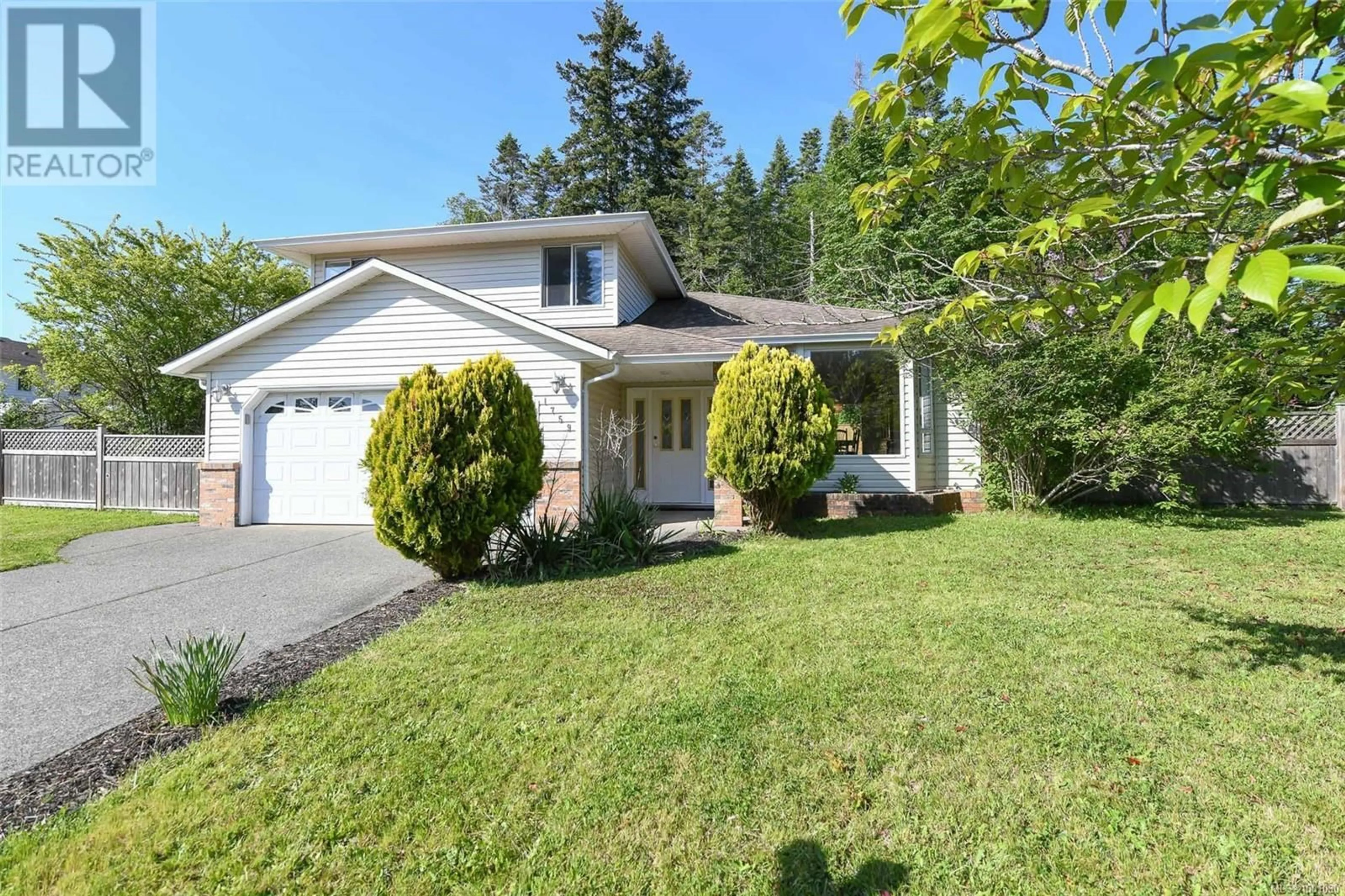 Home with vinyl exterior material, street for 1759 HOBSON AVENUE, Courtenay British Columbia V9N8S3