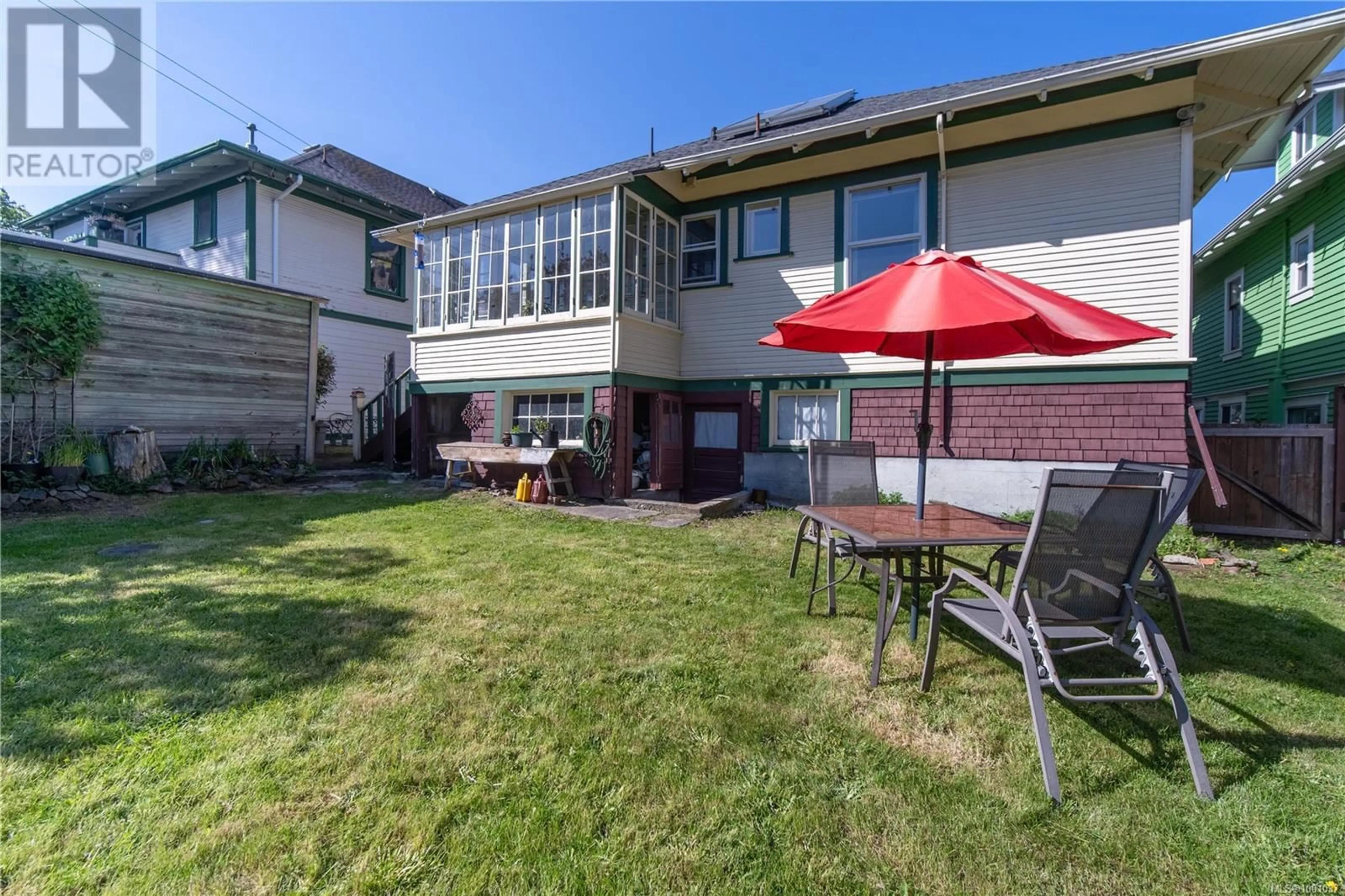 Patio, street for 1111 MCKENZIE STREET, Victoria British Columbia V8V2W1