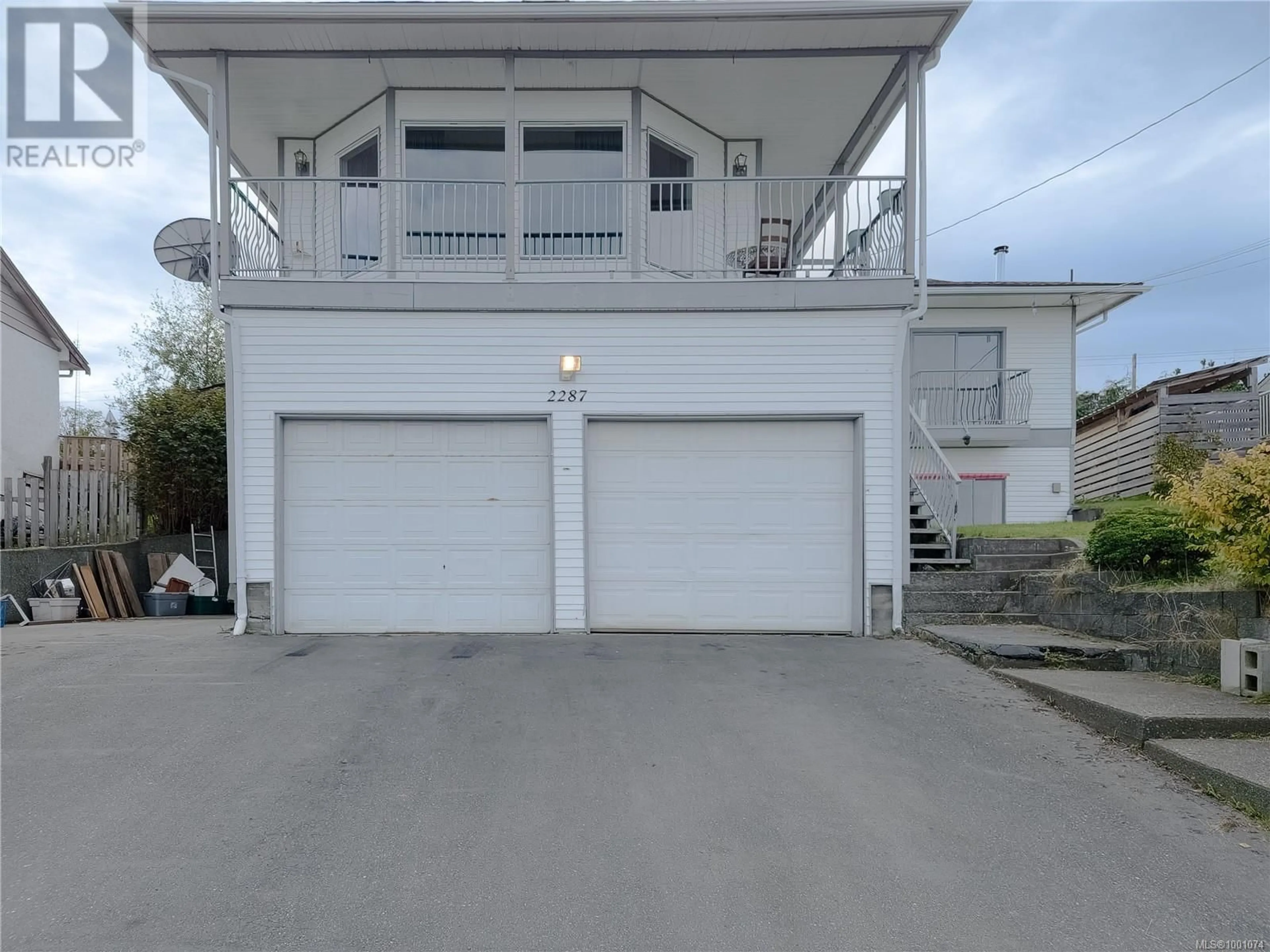 Indoor garage for 2287 CHELOHSIN CRESCENT, Port McNeill British Columbia V0N2R0