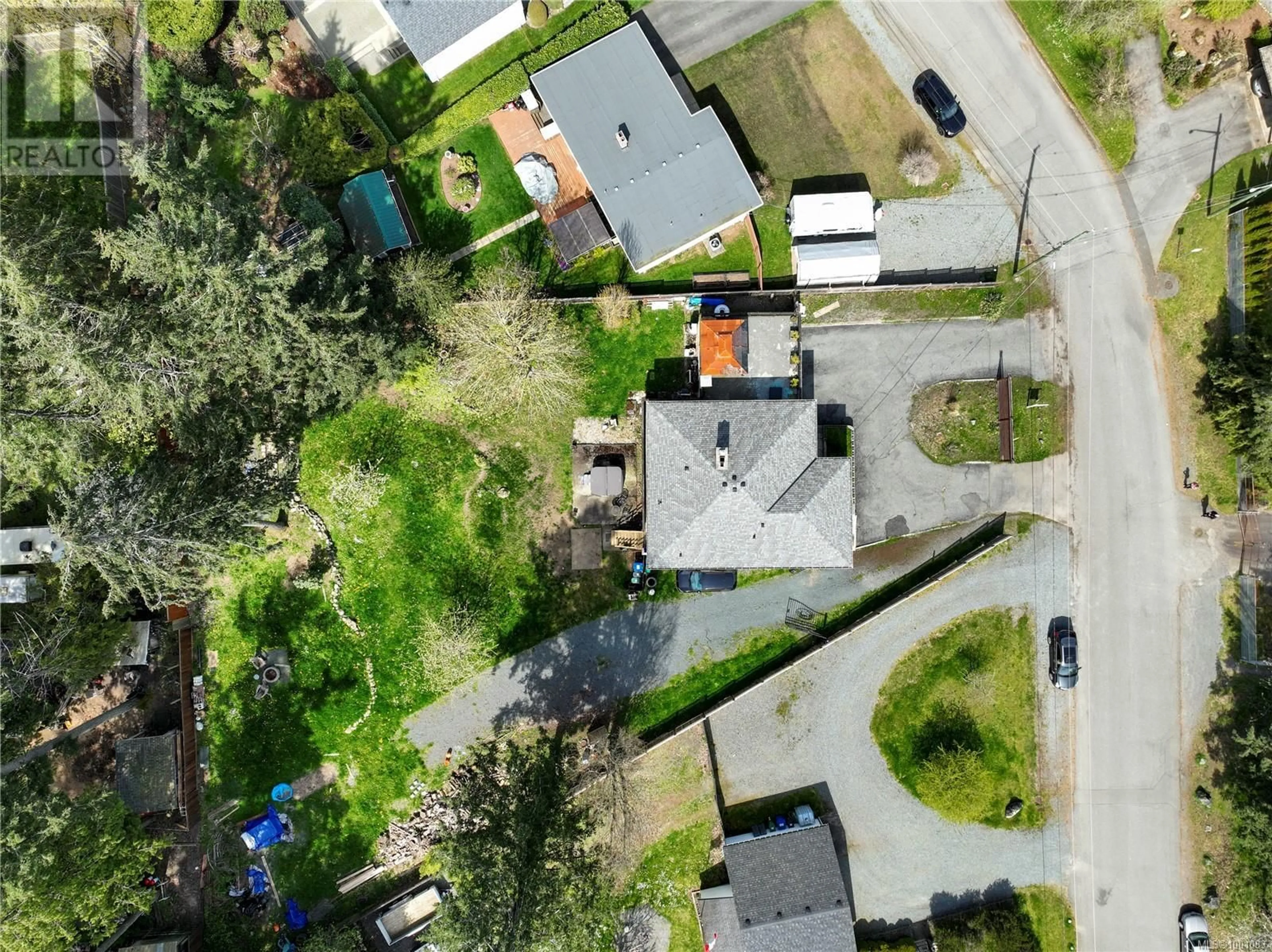 A pic from outside/outdoor area/front of a property/back of a property/a pic from drone, street for 3145 ADBY ROAD, Nanaimo British Columbia V9T2W3