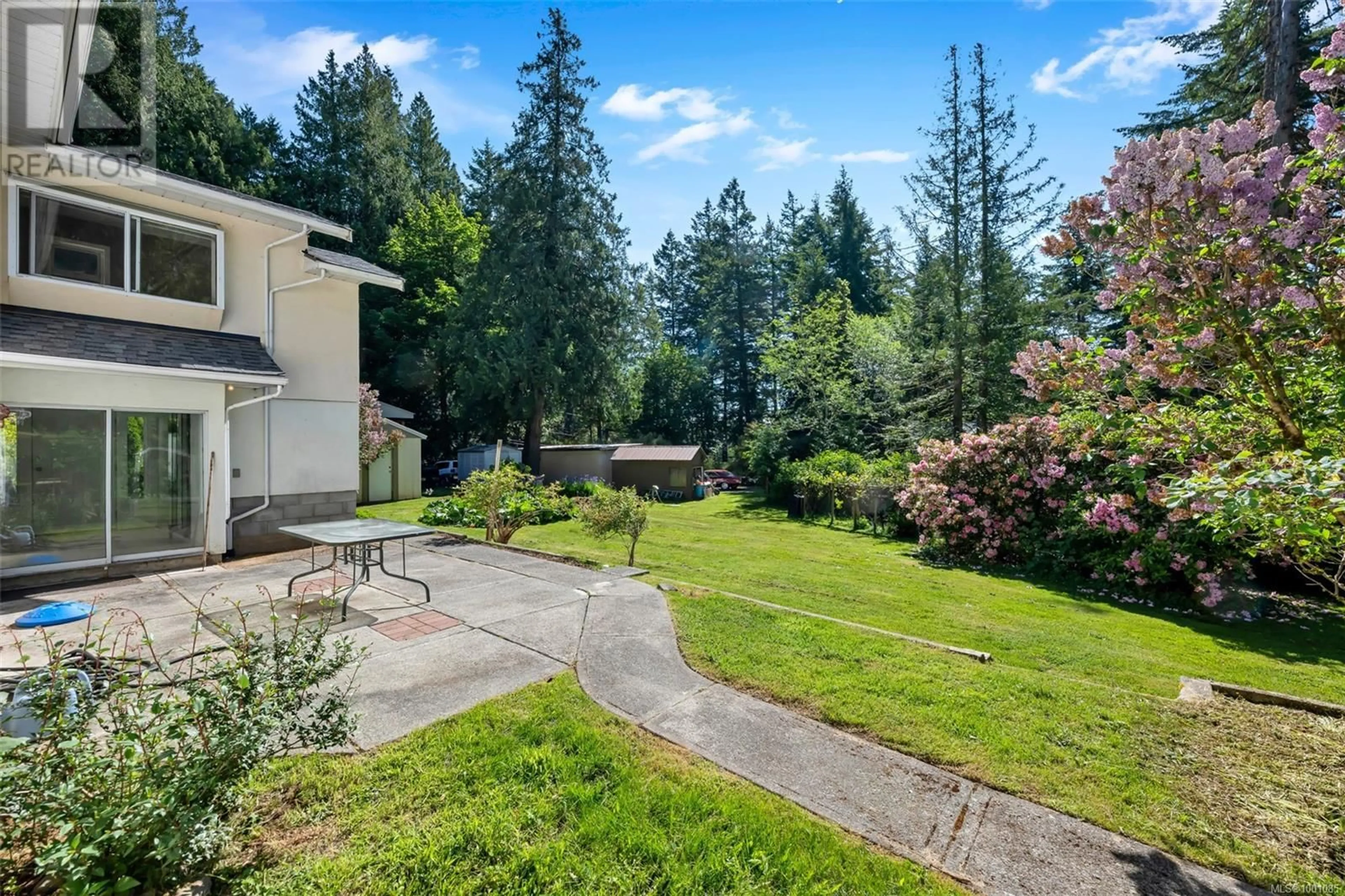 Patio, unknown for 1121 CENTREMONT LANE, Metchosin British Columbia V9C3X4