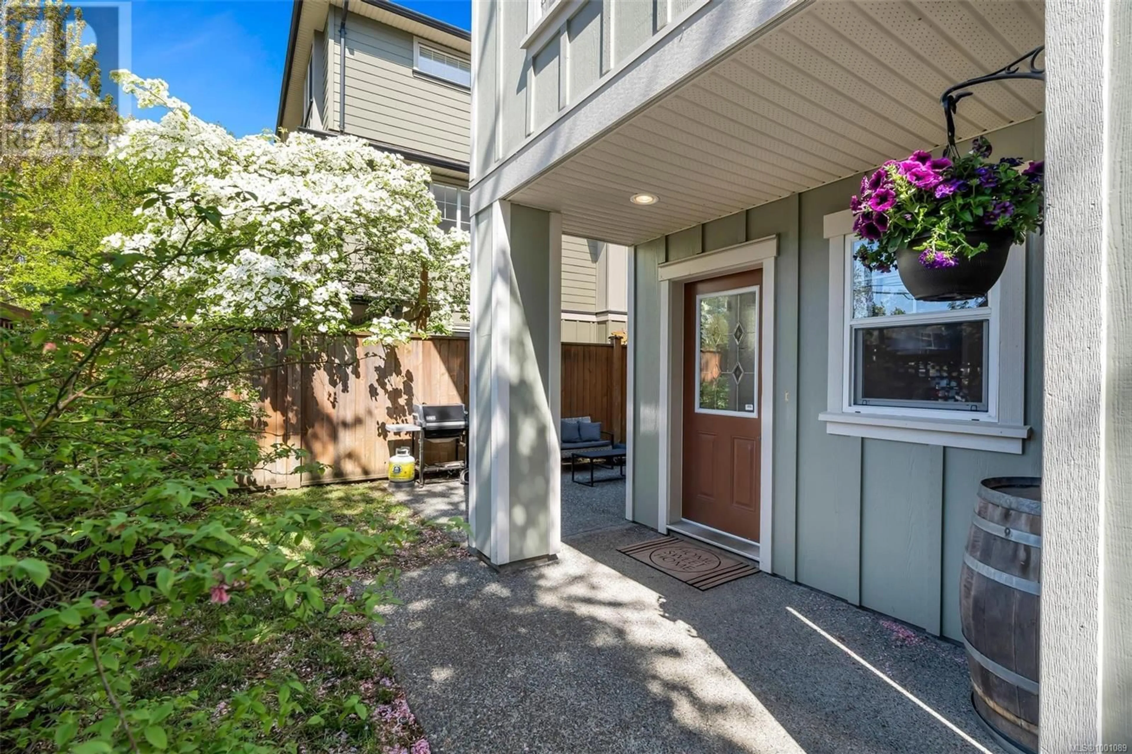 Indoor entryway for 108 - 2669 DEVILLE ROAD, Langford British Columbia V9B3E7