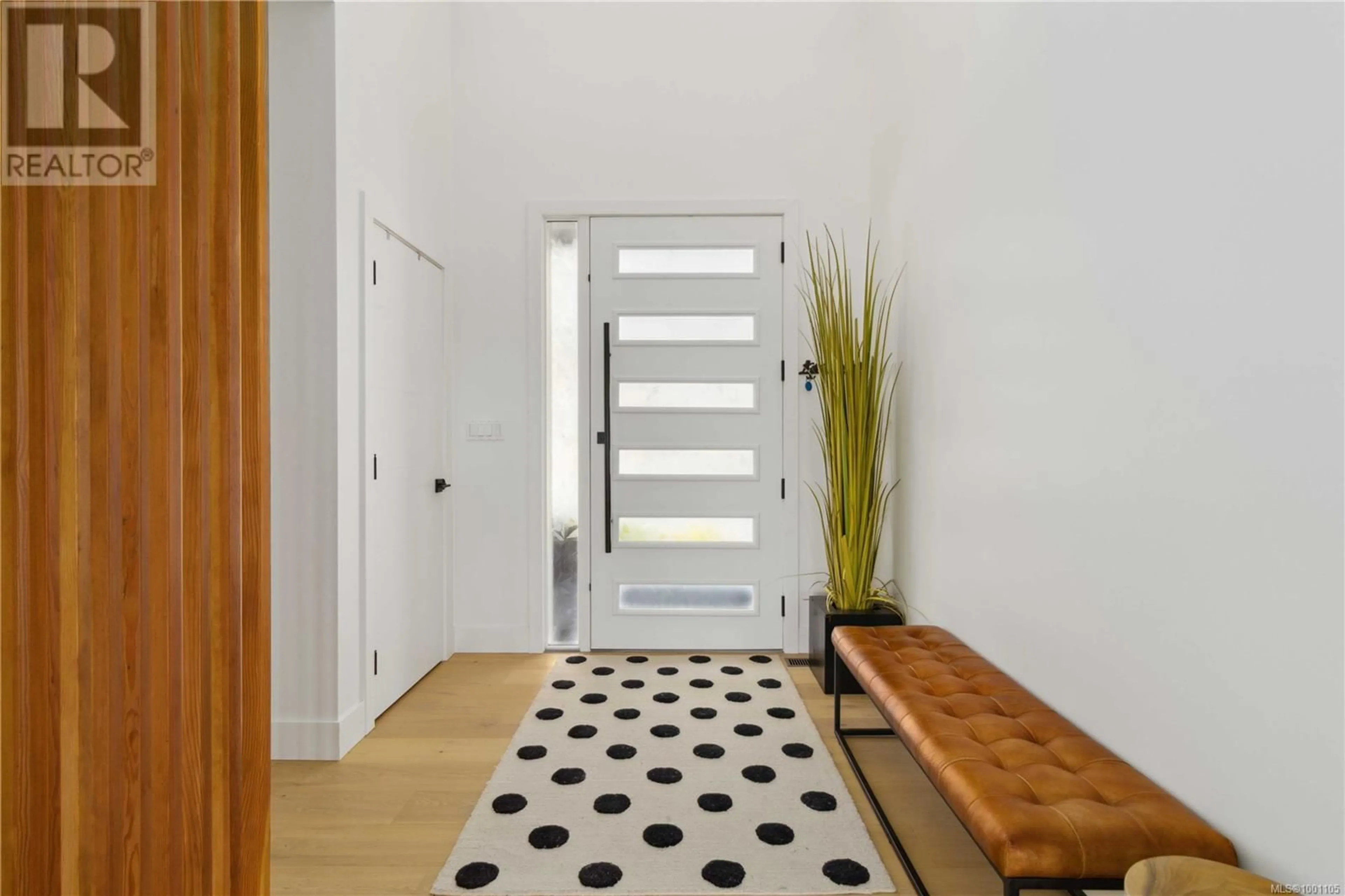 Indoor entryway for 1157 SPIRIT COURT, Langford British Columbia V9B0B5