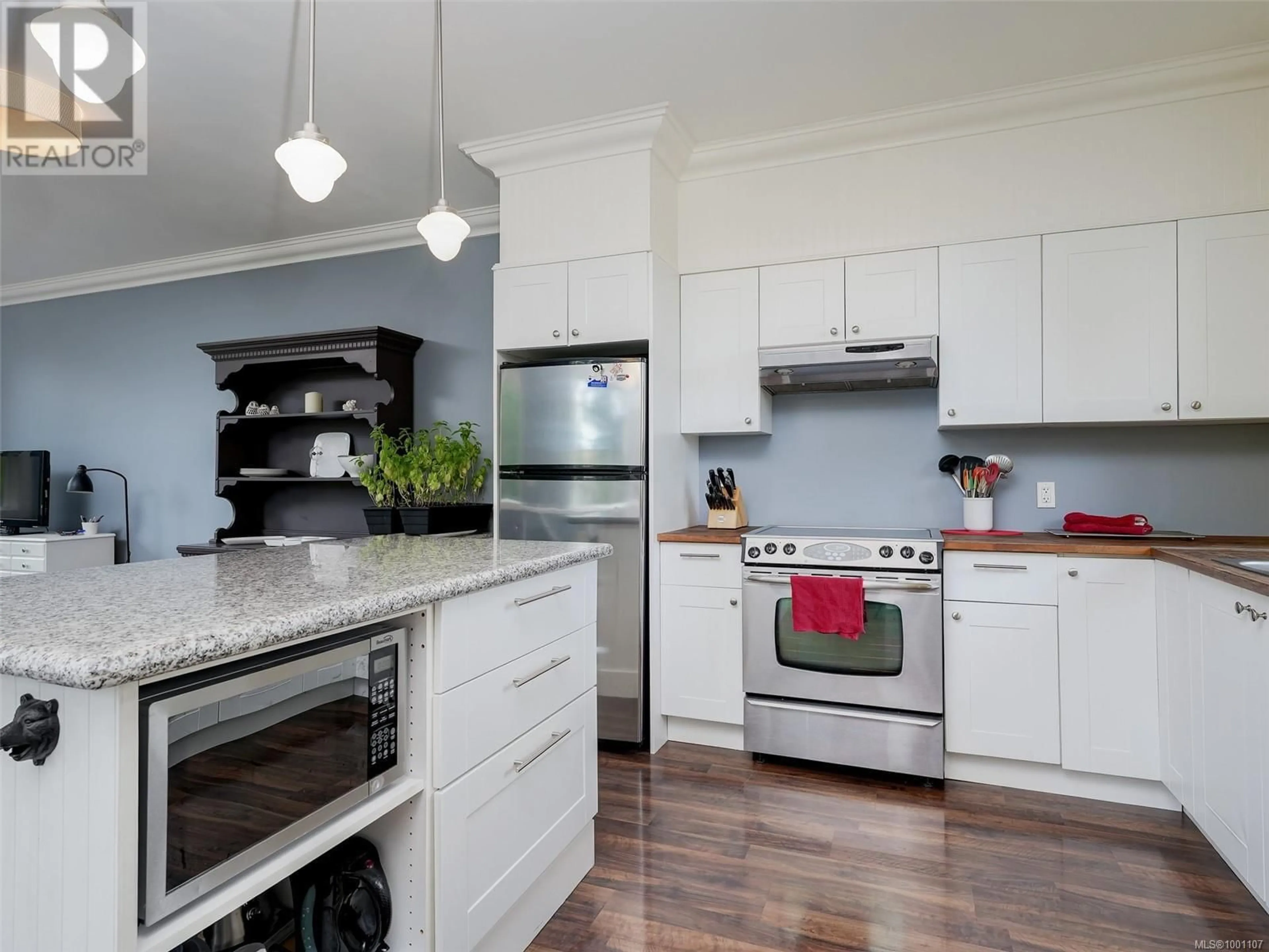Open concept kitchen, unknown for 2228 FRENCH ROAD SOUTH, Sooke British Columbia V9Z0M7