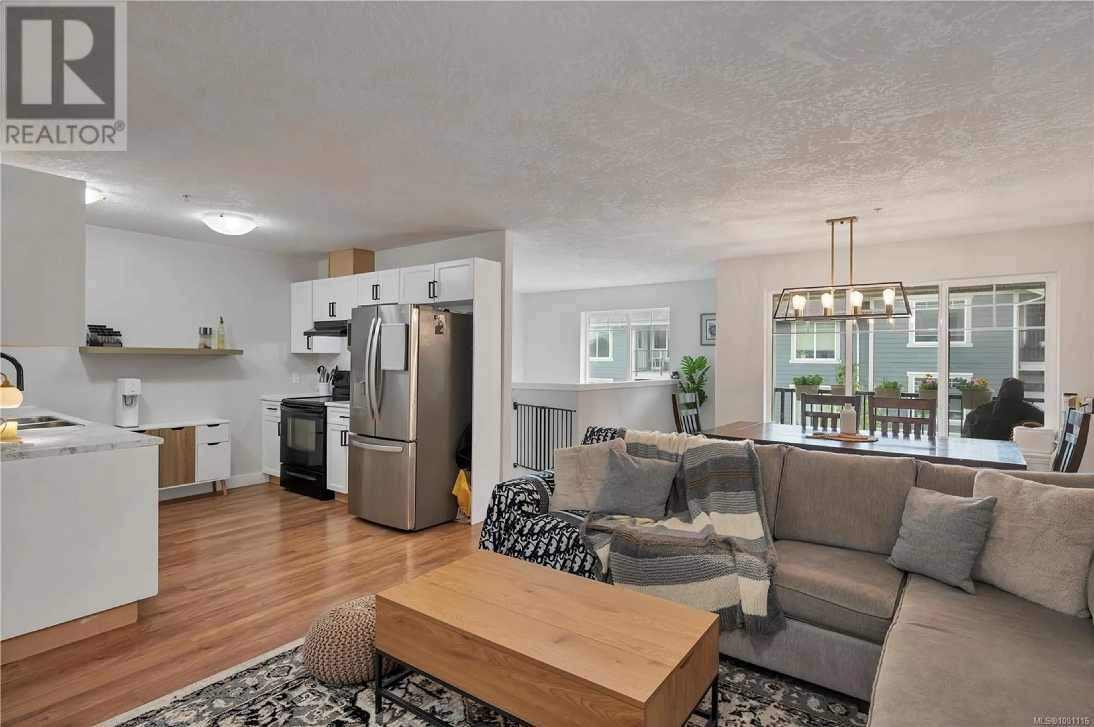 Living room with furniture, unknown for 140 - 701 HILCHEY ROAD, Campbell River British Columbia V9W0A2