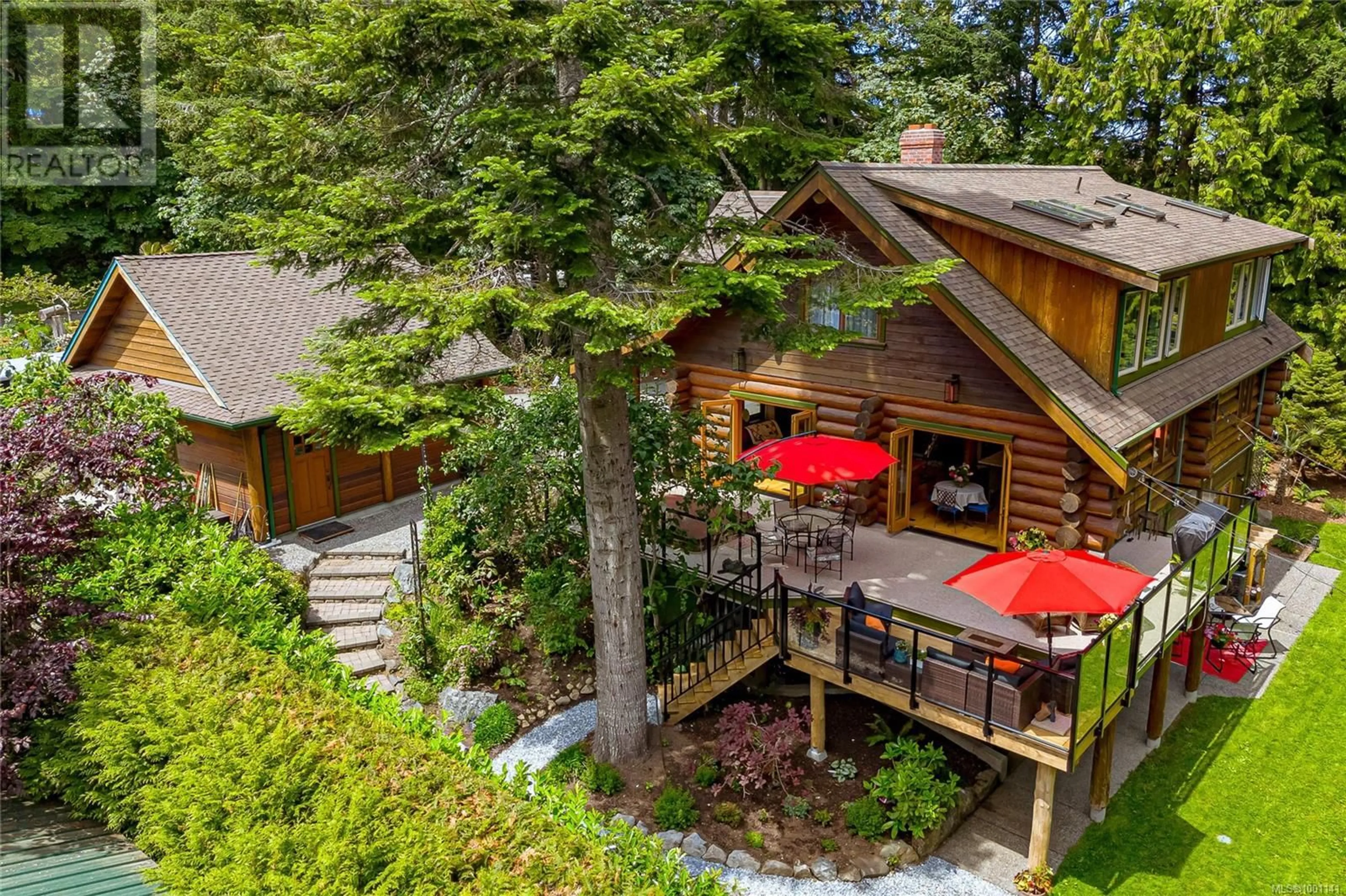 Patio, forest/trees view for 8701 GRIGGS TERRACE, North Saanich British Columbia V8L3Z2