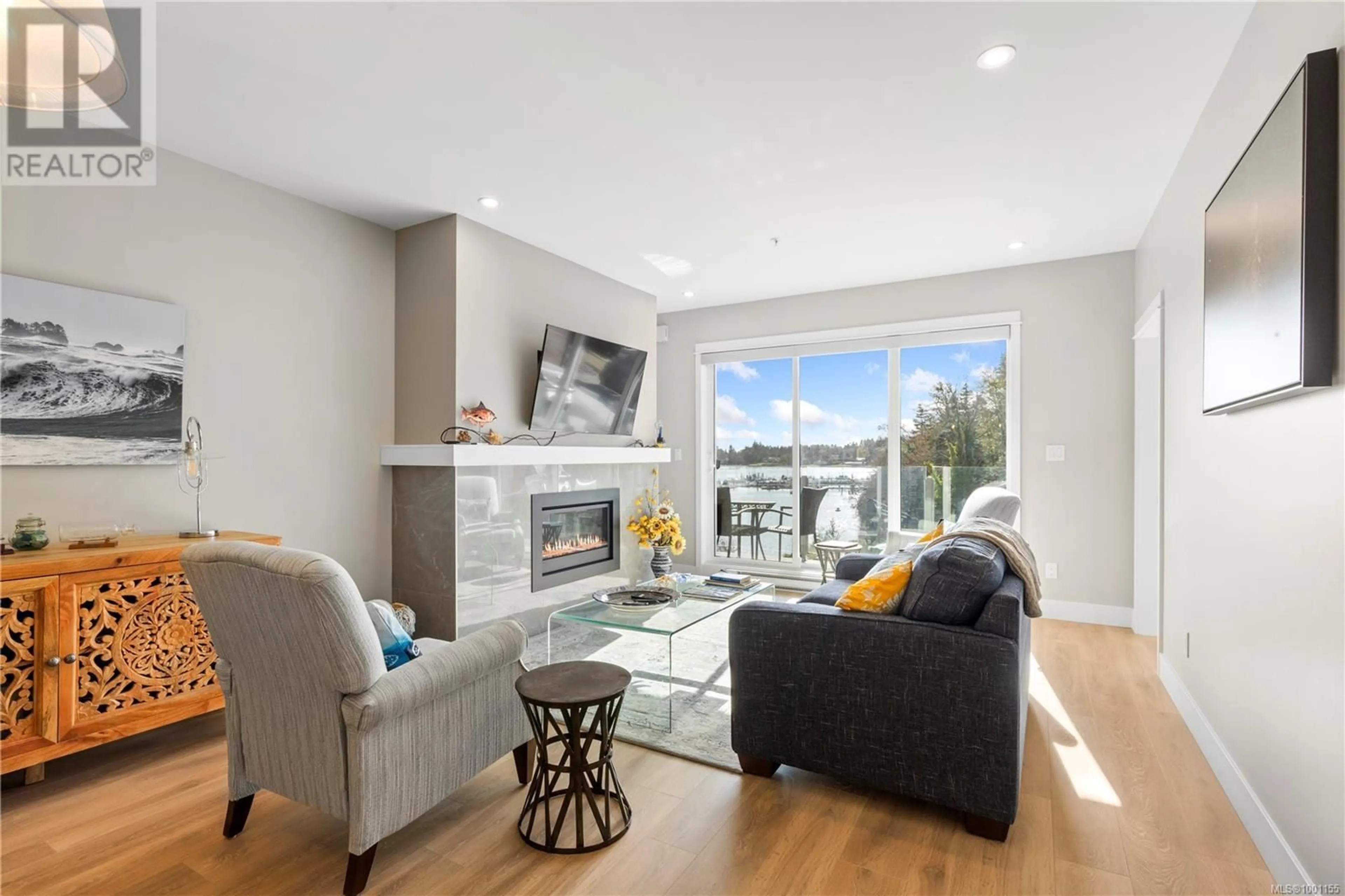 Living room with furniture, unknown for 306 - 1820 MAPLE AVENUE SOUTH, Sooke British Columbia V9Z0N9