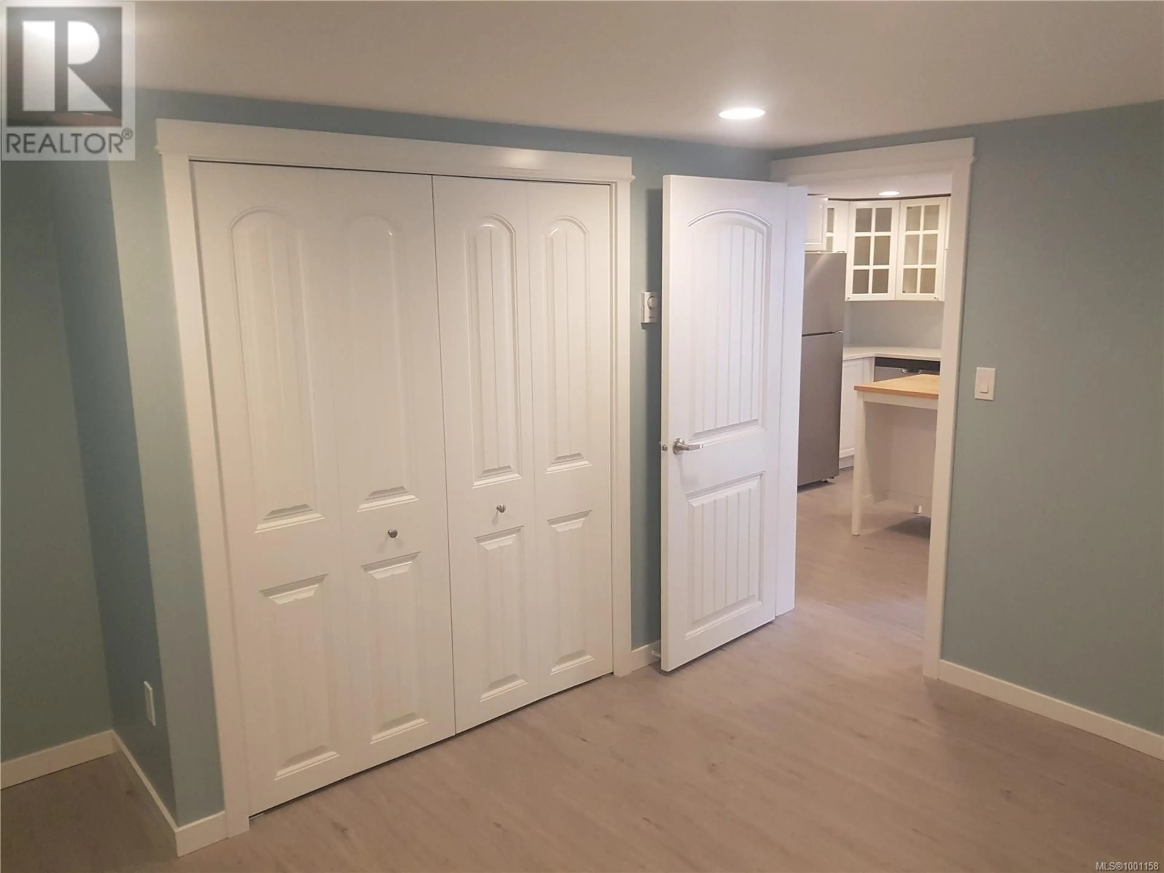 Storage room or clothes room or walk-in closet for 308 HAREWOOD ROAD, Nanaimo British Columbia V9R2Z2