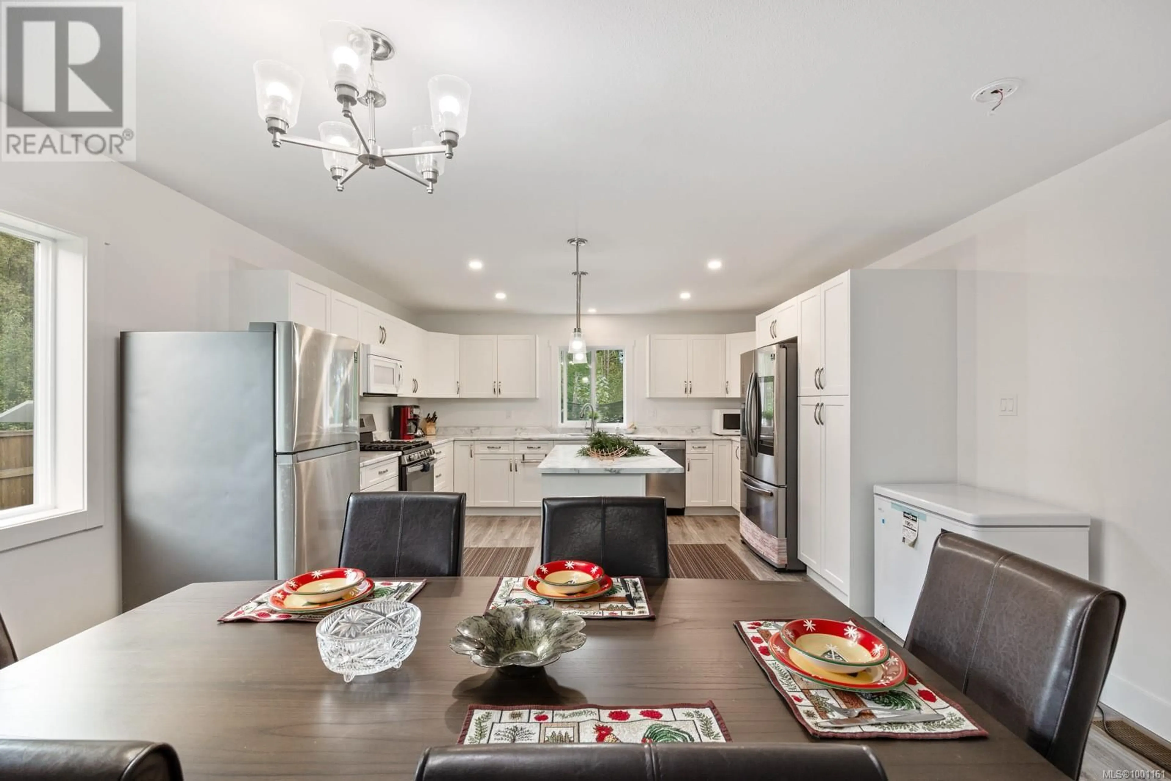 Open concept kitchen, unknown for 2441 BROOKFIELD DRIVE, Courtenay British Columbia V9N0E6