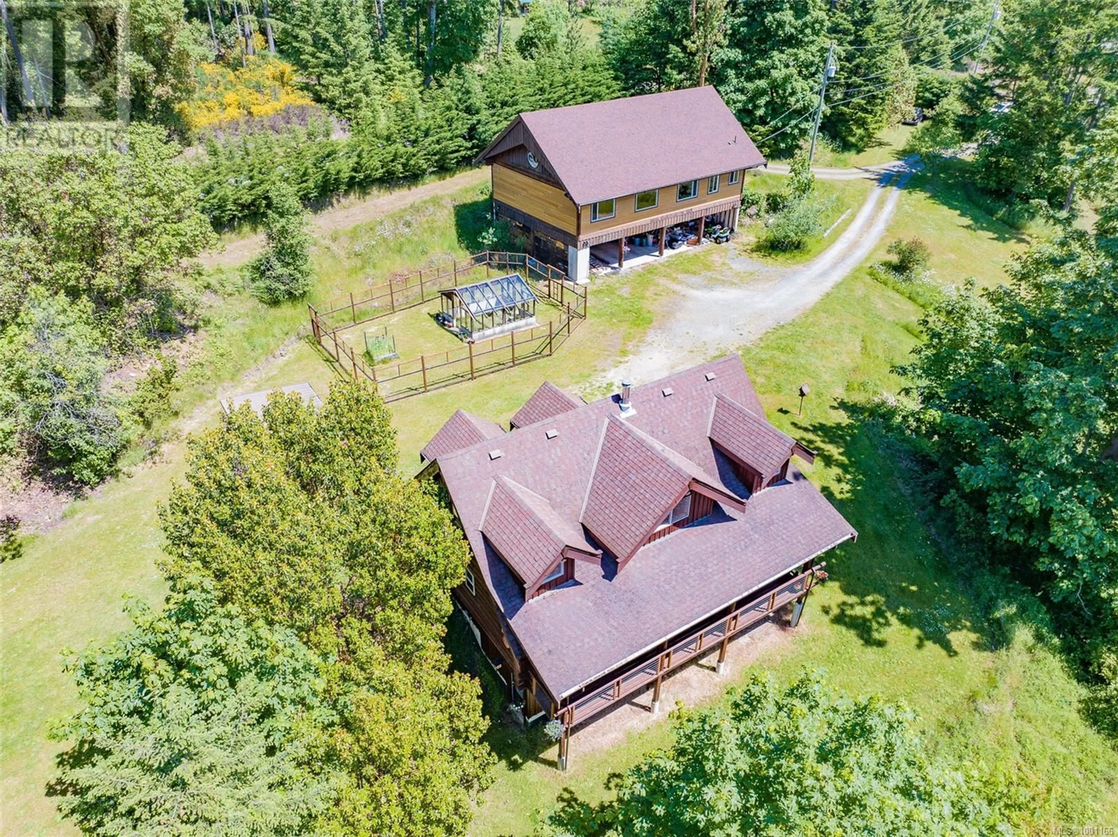 A pic from outside/outdoor area/front of a property/back of a property/a pic from drone, building for 7337 ALBERTA PLACE, Duncan British Columbia V9L5W8