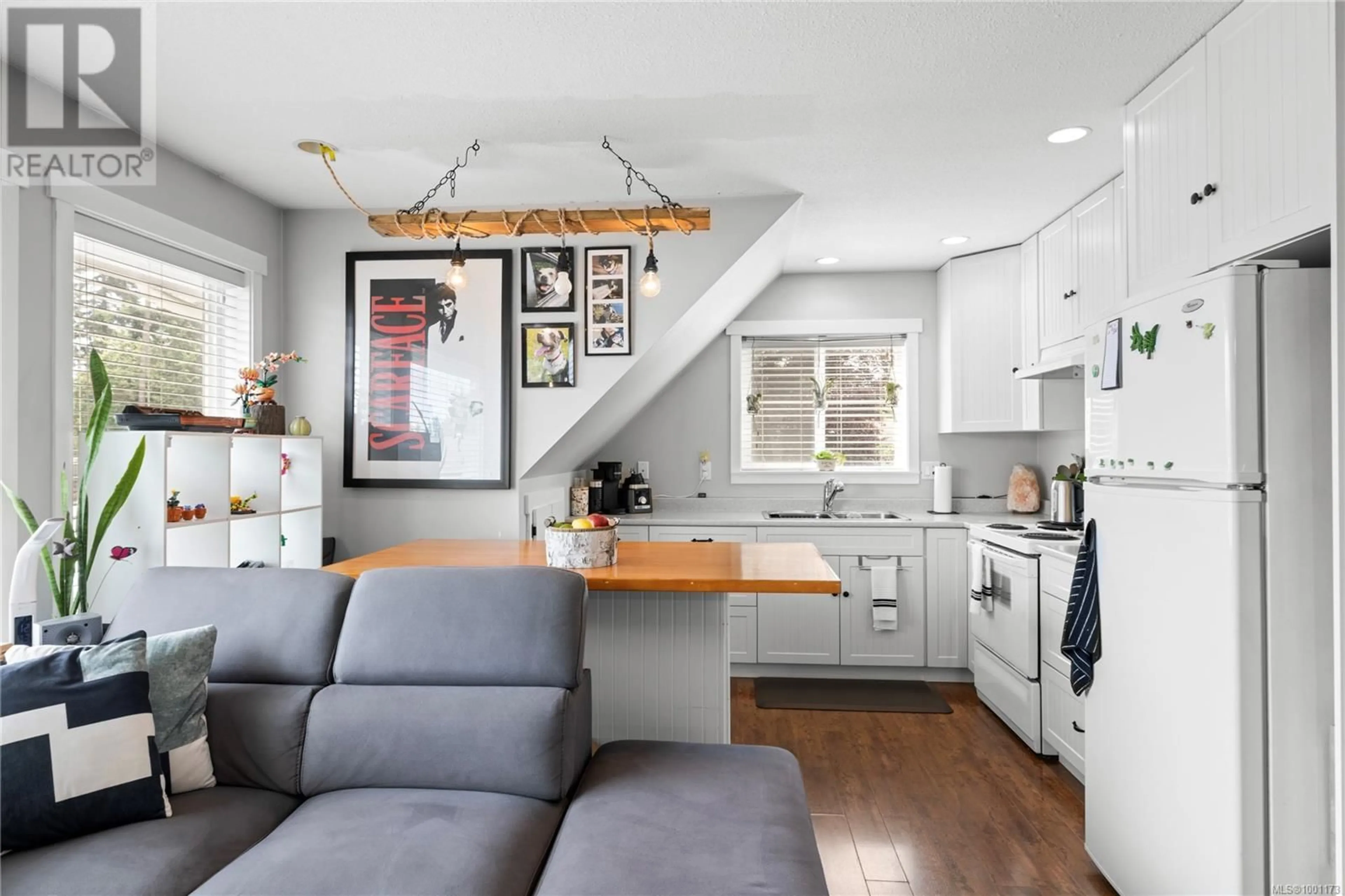 Open concept kitchen, unknown for 174 STANFORD AVENUE EAST, Parksville British Columbia V9P1M2